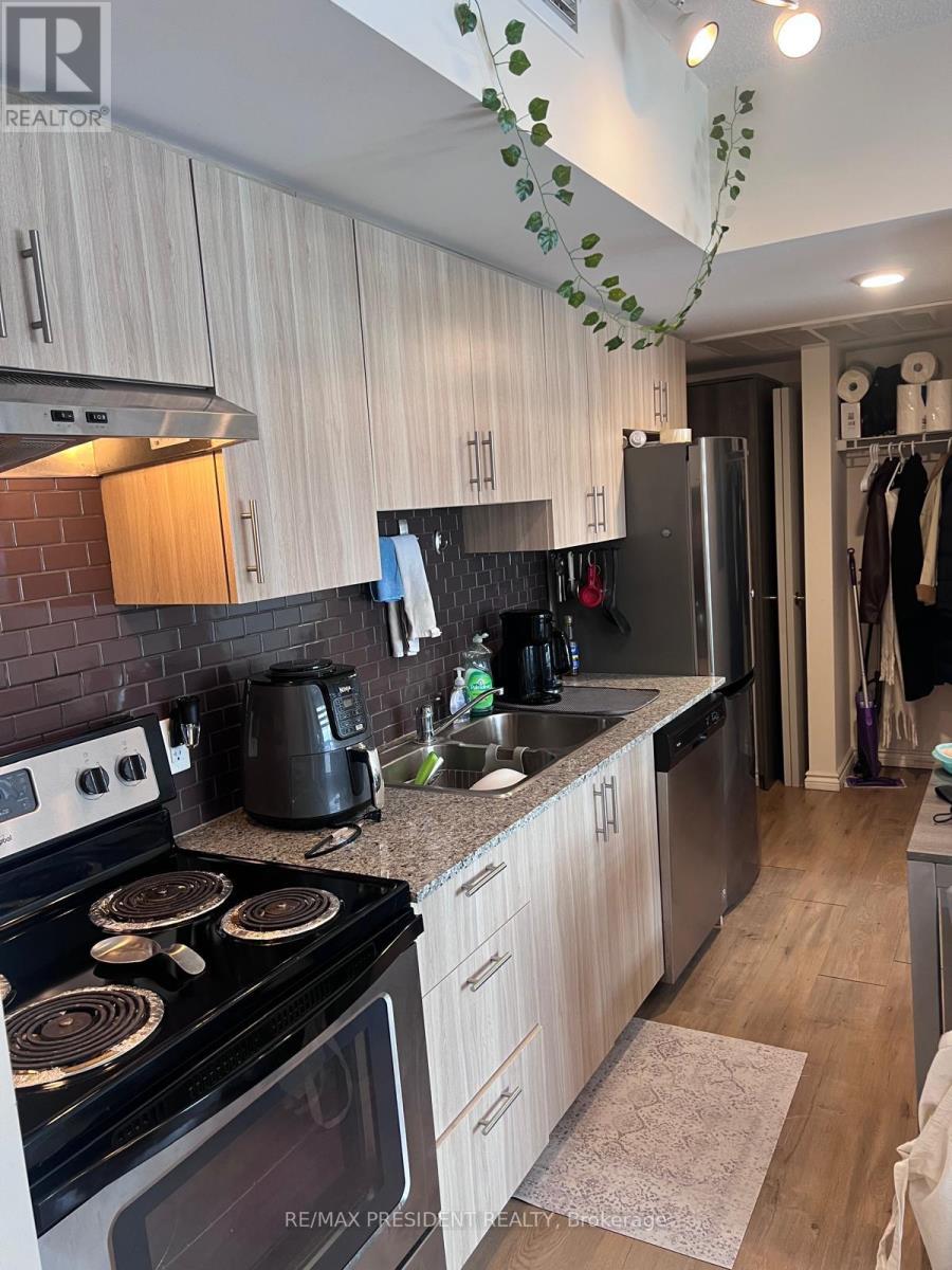 G616 - 275 Larch St Street, Waterloo, Ontario  N2L 3R2 - Photo 6 - X12634882