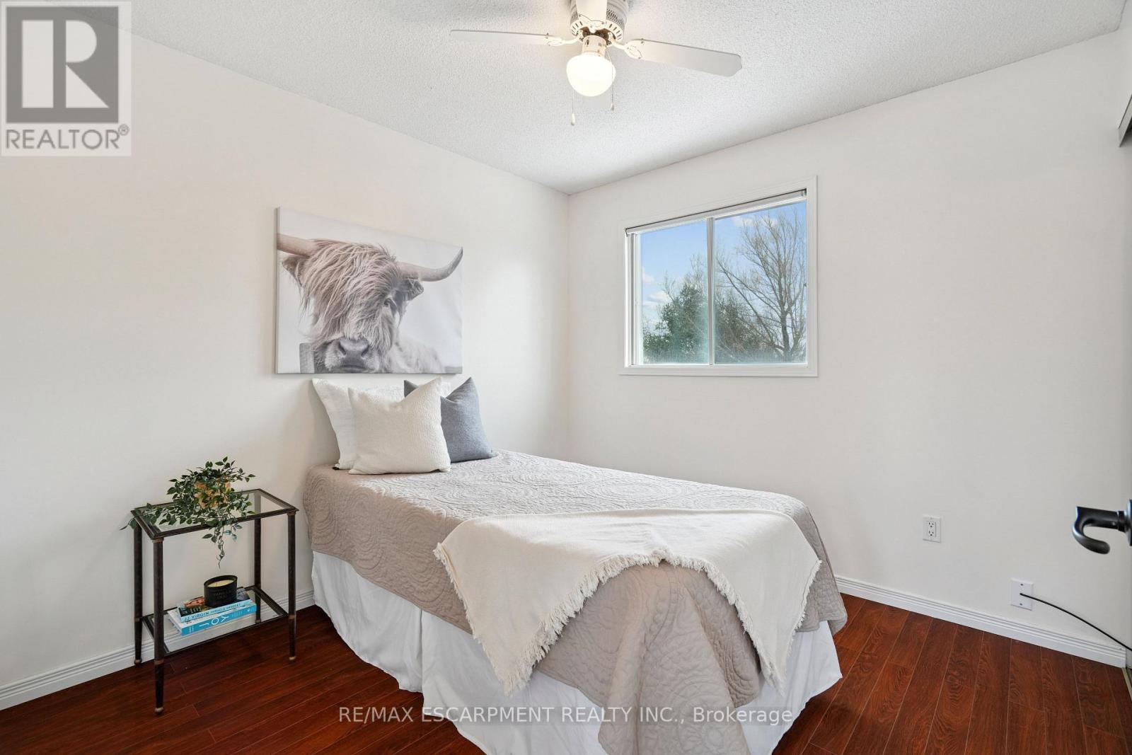 7 Birchway Place, Halton Hills, Ontario  L7J 2X4 - Photo 27 - W12605964