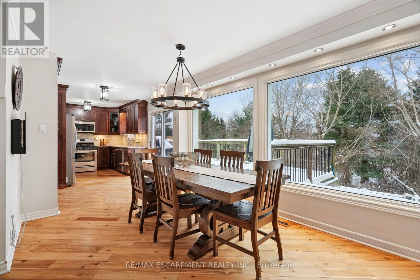 7 Birchway Place, Halton Hills, Ontario  L7J 2X4 - Photo 15 - W12605964