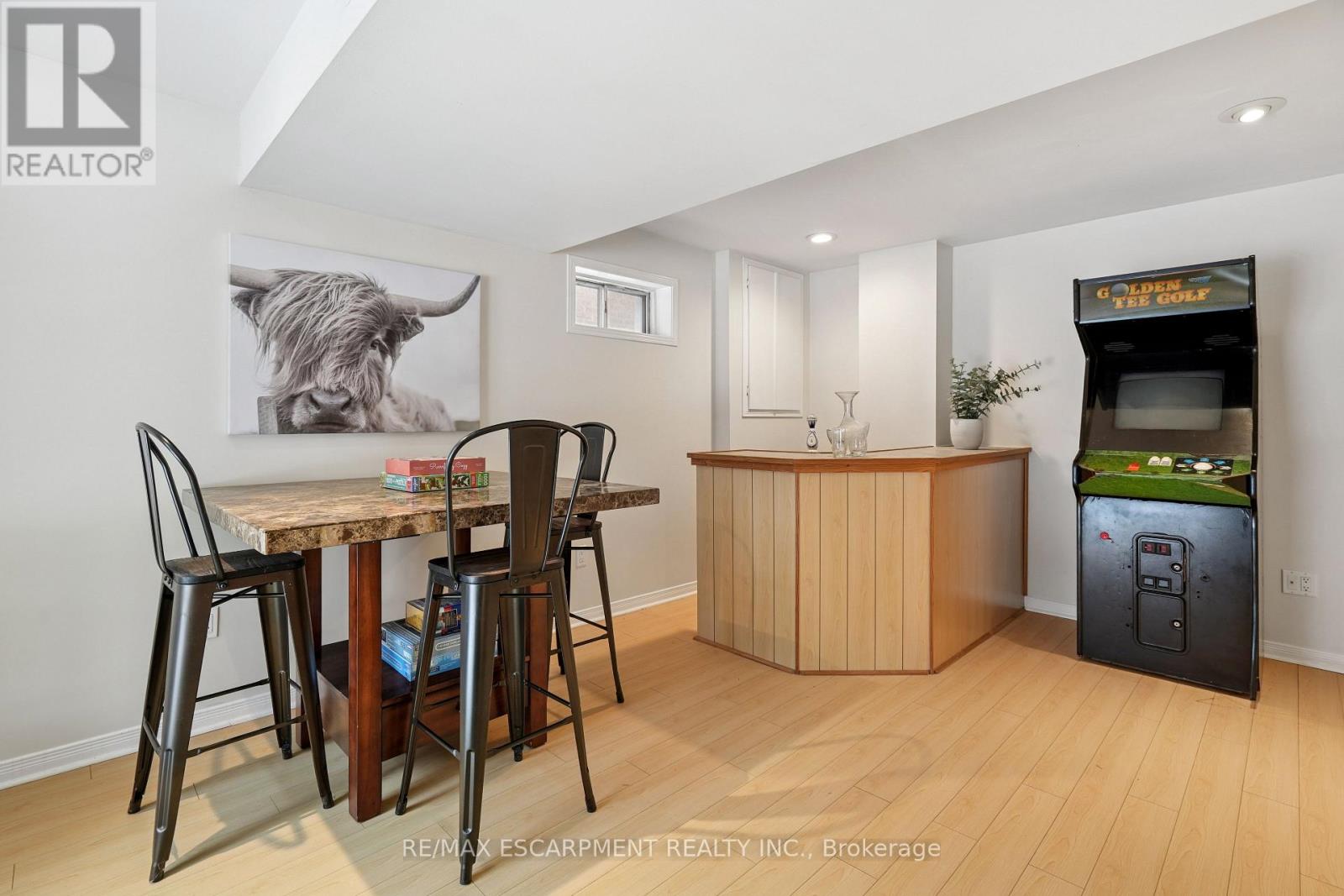 7 Birchway Place, Halton Hills, Ontario  L7J 2X4 - Photo 36 - W12605964