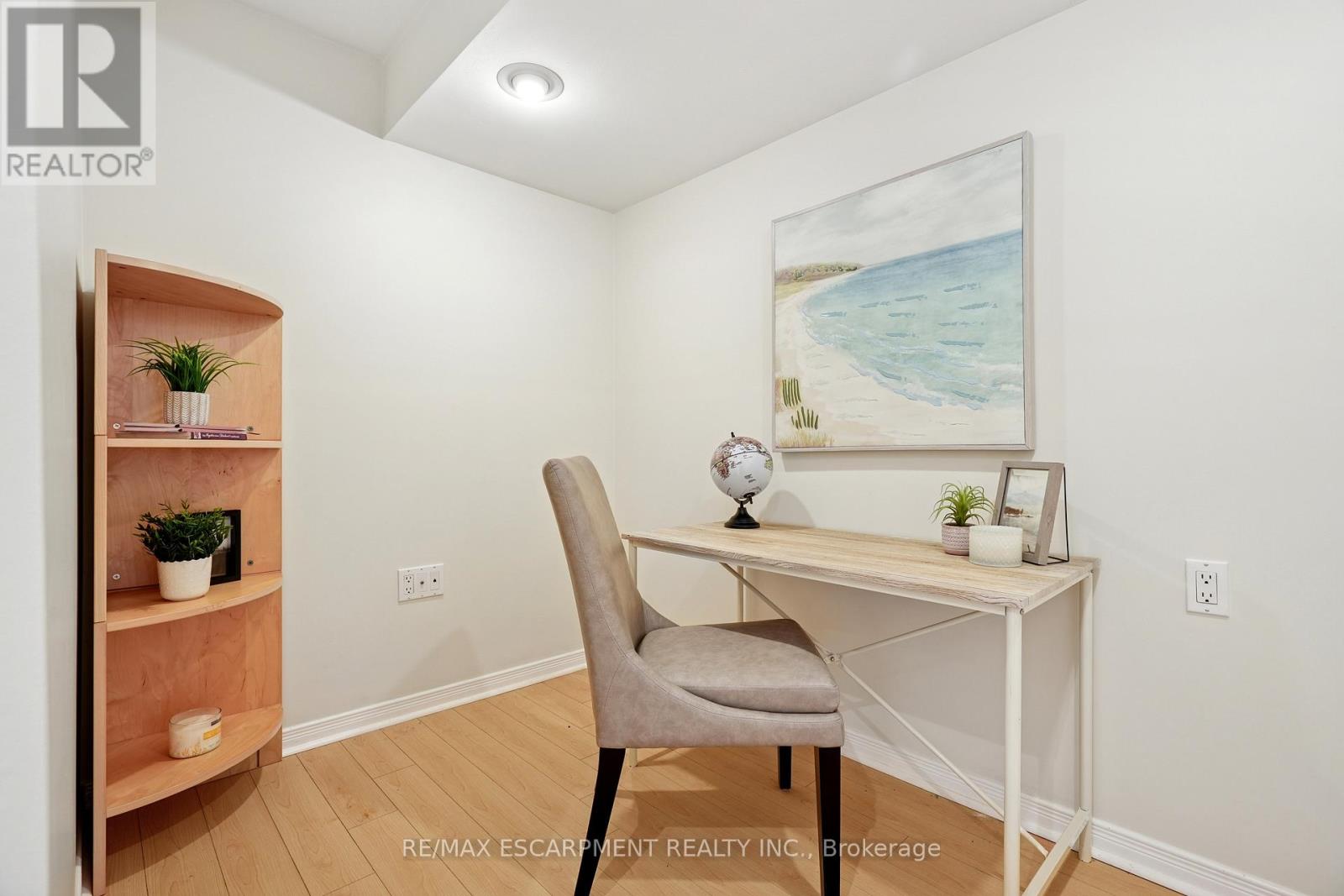 7 Birchway Place, Halton Hills, Ontario  L7J 2X4 - Photo 38 - W12605964