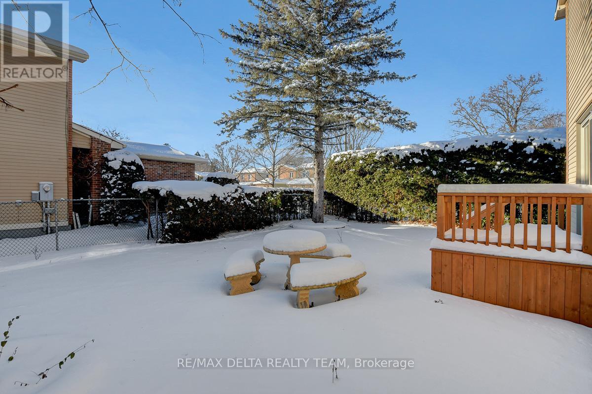 6096 Meadowhill Crescent, Ottawa, Ontario  K1C 5R8 - Photo 33 - X12634916