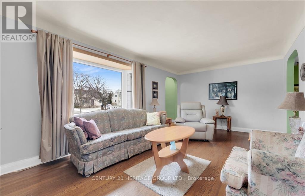 471 Geneva Street, St. Catharines, Ontario  L2N 2H4 - Photo 13 - X12279682