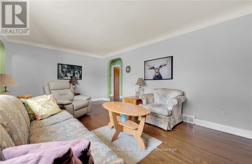 471 Geneva Street, St. Catharines, Ontario  L2N 2H4 - Photo 14 - X12279682