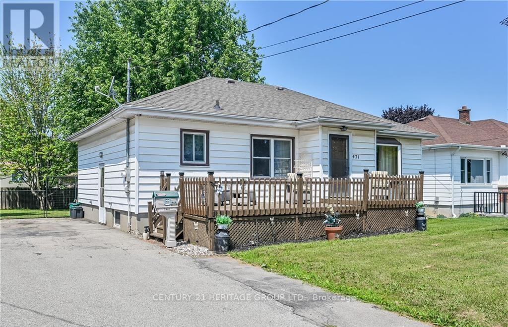 471 Geneva Street, St. Catharines, Ontario  L2N 2H4 - Photo 2 - X12279682