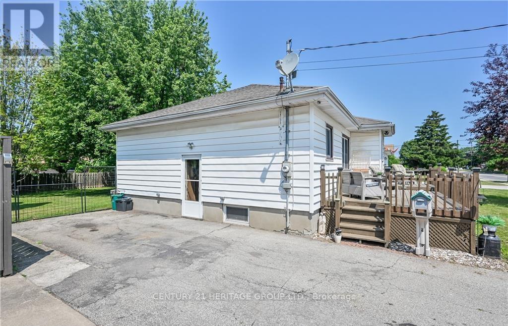 471 Geneva Street, St. Catharines, Ontario  L2N 2H4 - Photo 21 - X12279682