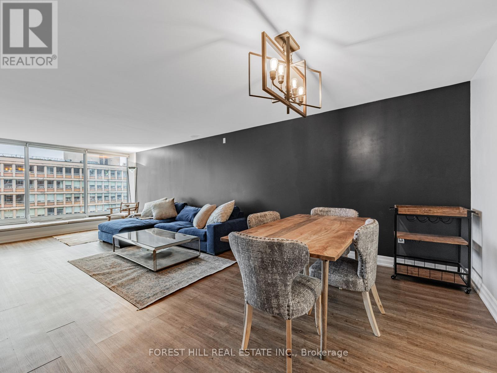 1306 - 110 BLOOR STREET W Toronto (Annex), ON M5S 2W7