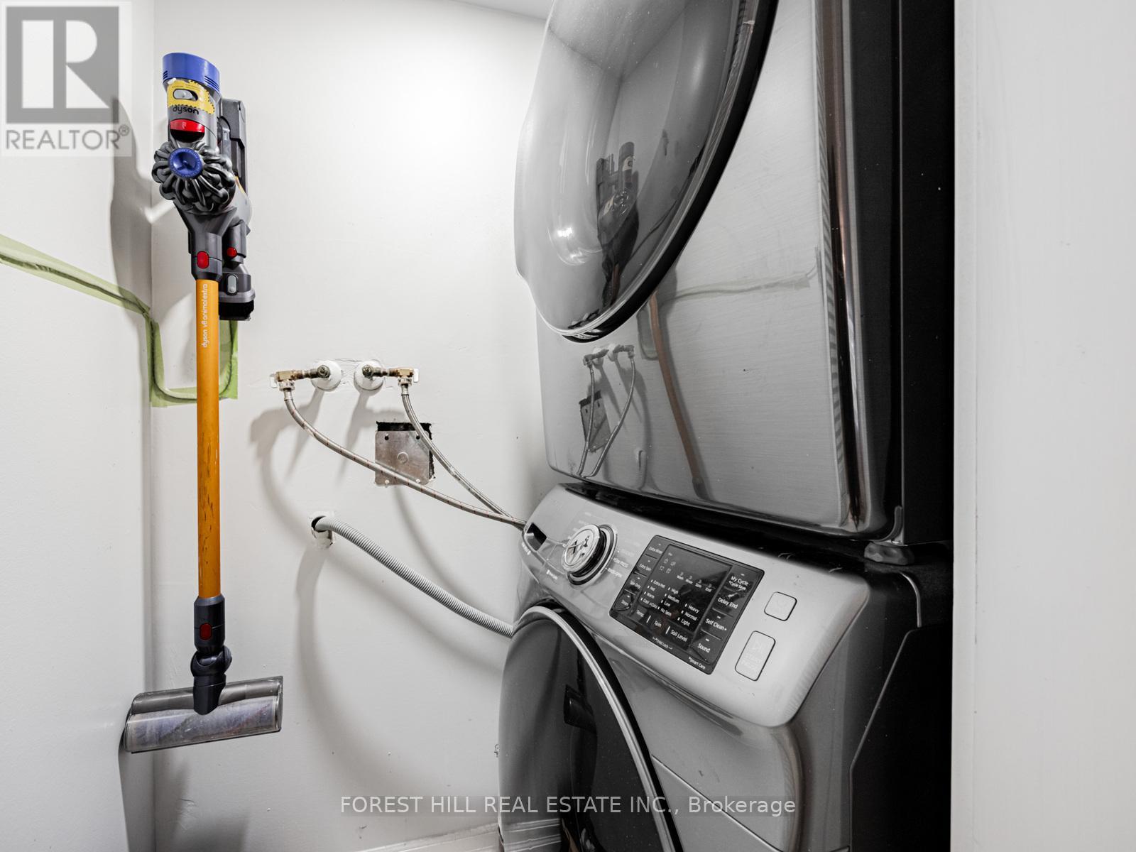 1306 - 110 Bloor Street W, Toronto, Ontario  M5S 2W7 - Photo 25 - C12582114