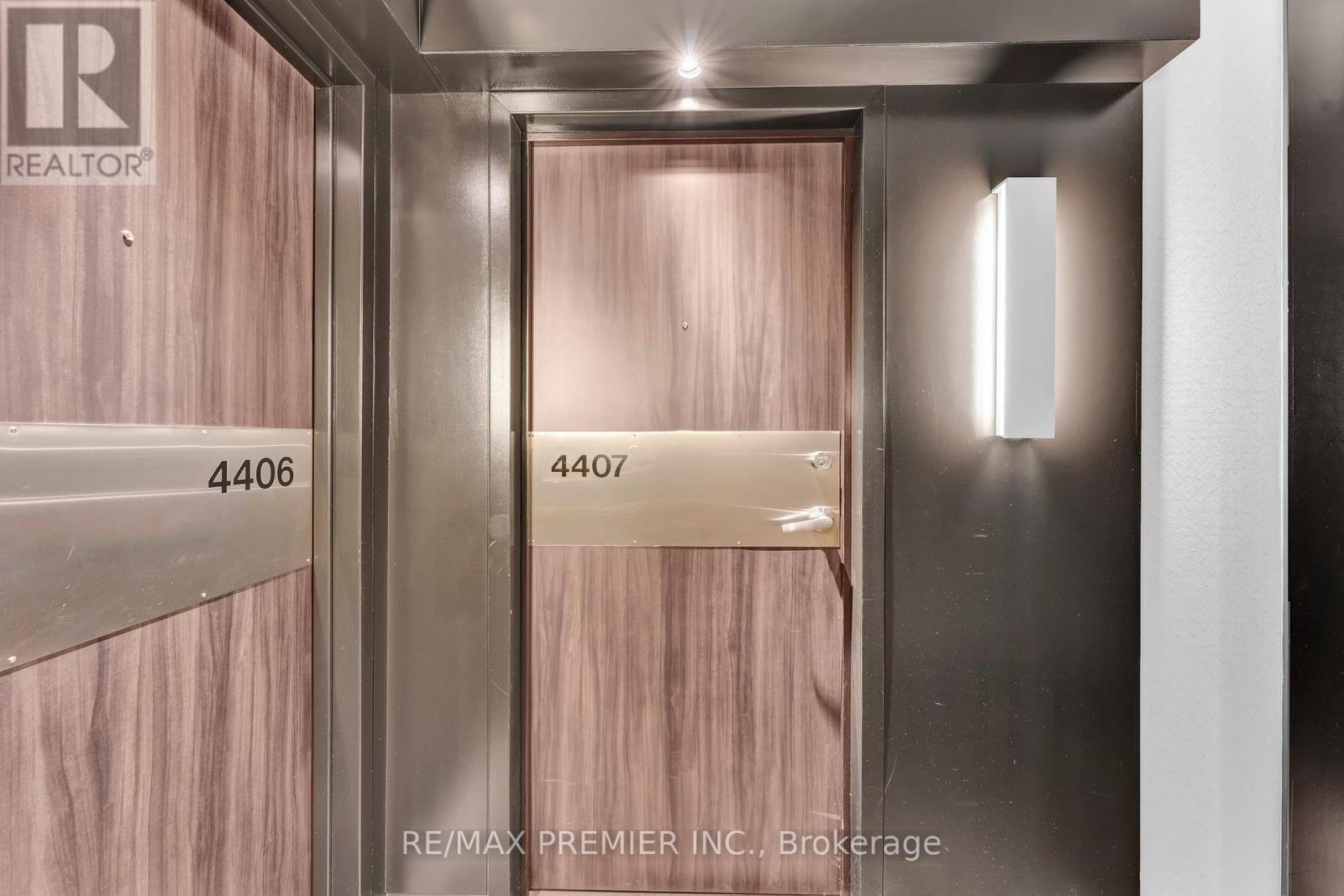 4407 - 210 Victoria Street, Toronto, Ontario  M5B 2R3 - Photo 3 - C12598964