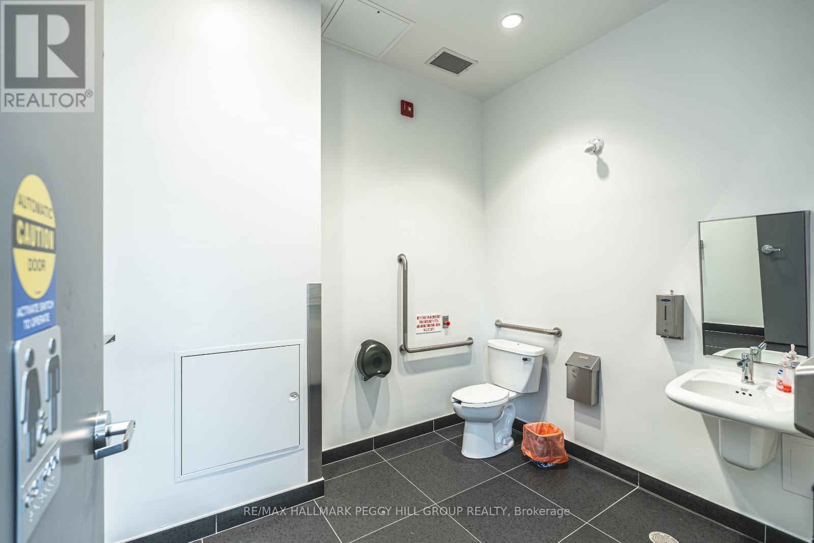 1700 - 7325 Yonge Street, Innisfil, Ontario  L9S 2M6 - Photo 11 - N12315123