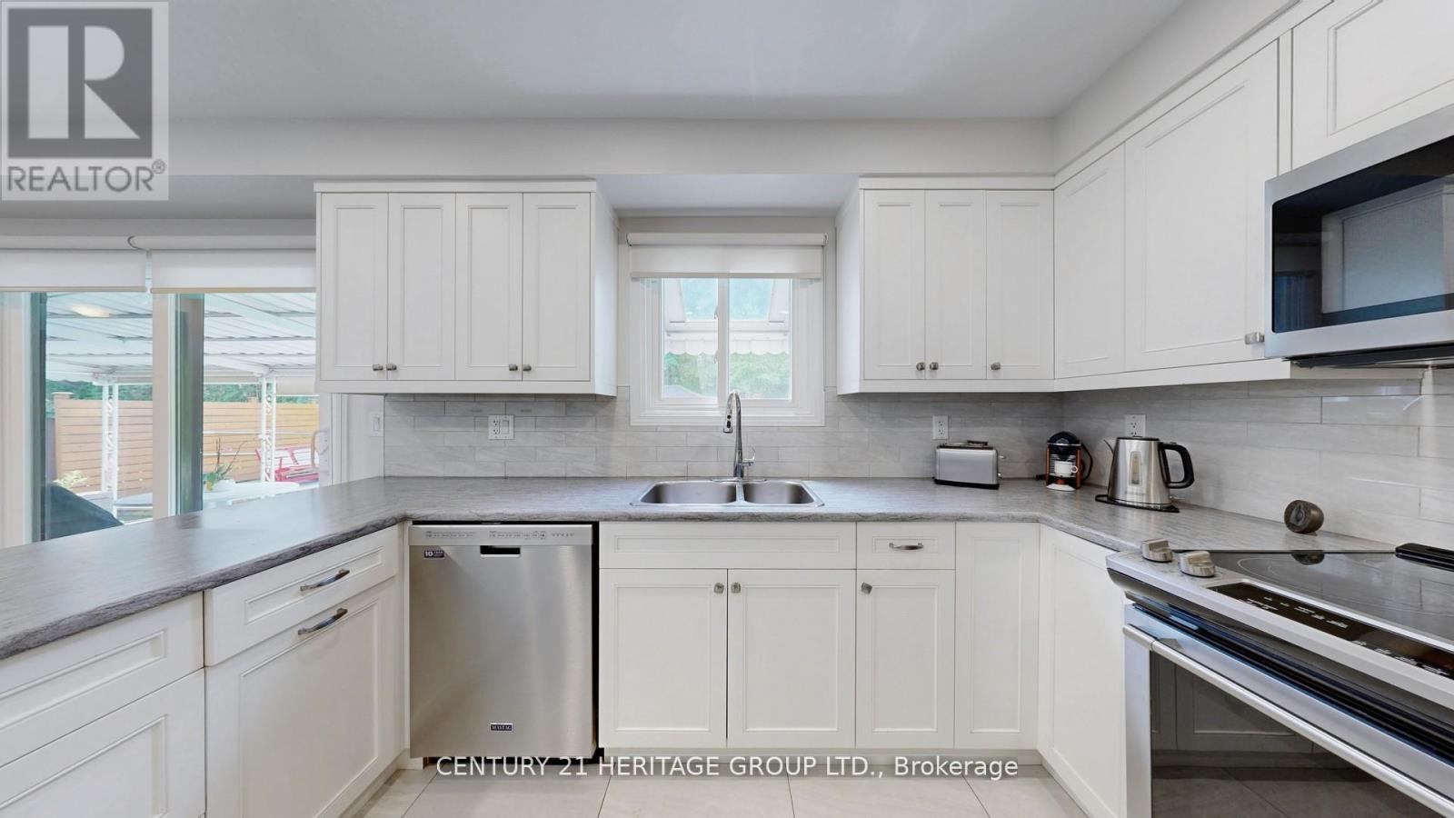 280 Henderson Avenue, Markham, Ontario  L3T 2M2 - Photo 12 - N12470859