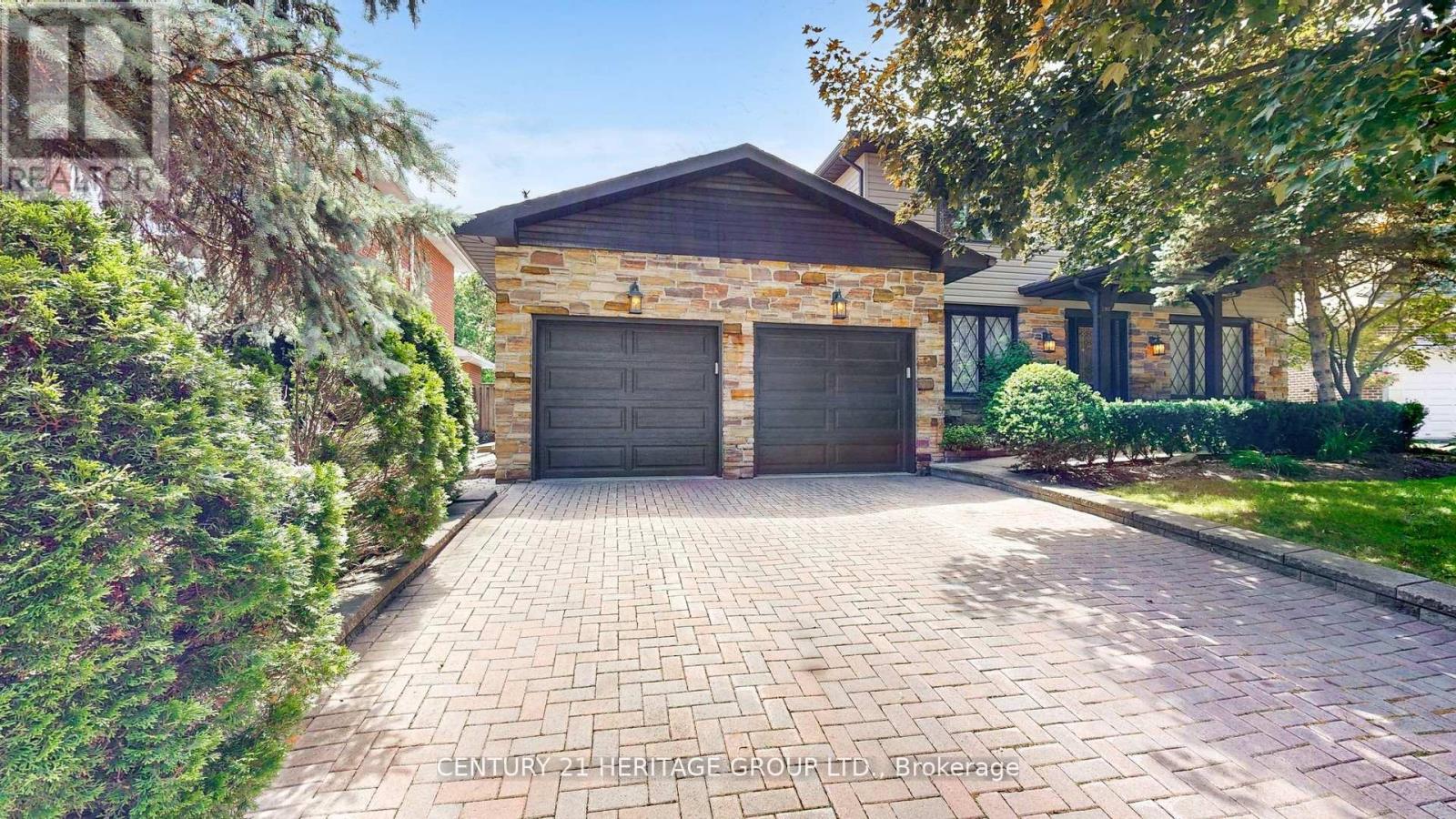 280 Henderson Avenue, Markham, Ontario  L3T 2M2 - Photo 2 - N12470859