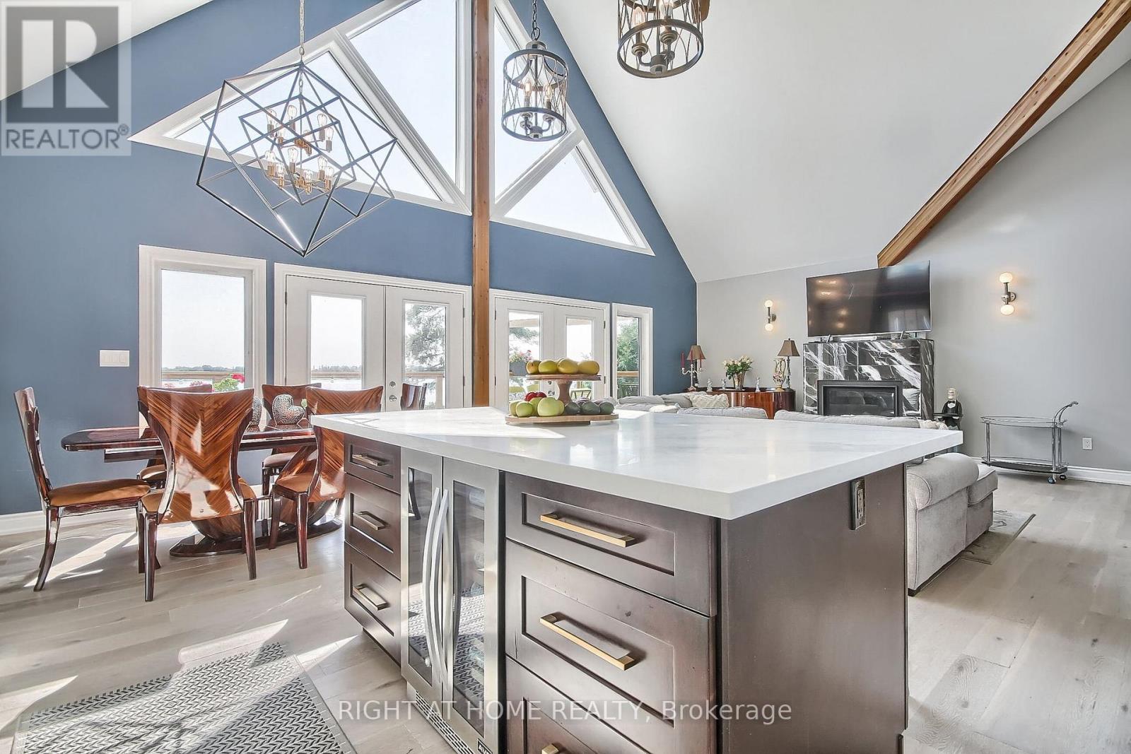 26 Beach Road, Kawartha Lakes, Ontario  K0M 2C0 - Photo 19 - X12396312