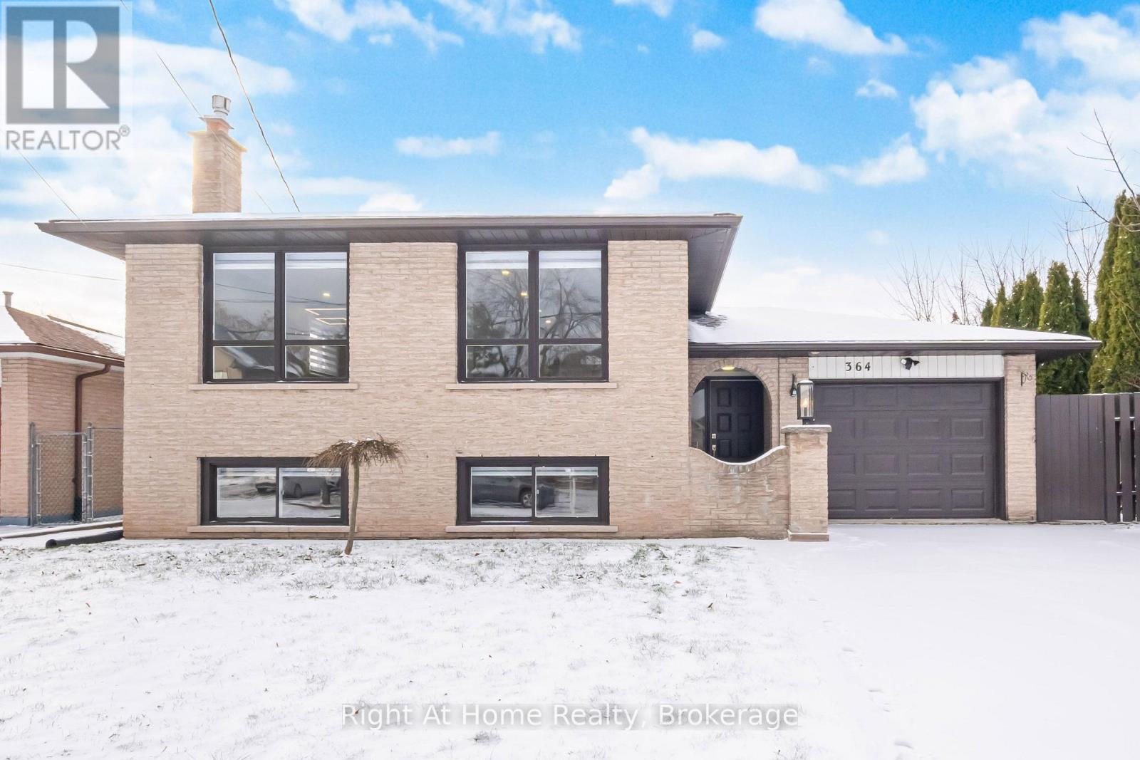 364 RED OAK AVENUE, Hamilton, Ontario