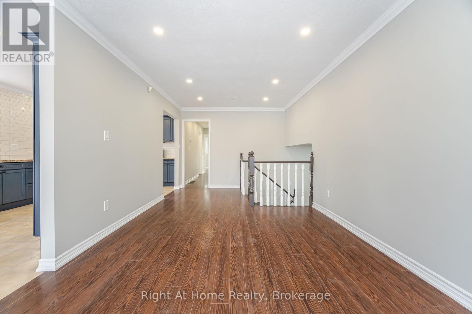 364 Red Oak Avenue, Hamilton, Ontario  L8E 2C3 - Photo 10 - X12634928