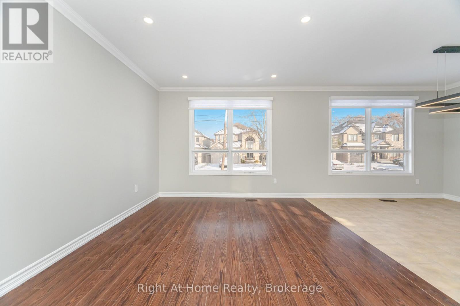 364 Red Oak Avenue, Hamilton, Ontario  L8E 2C3 - Photo 11 - X12634928