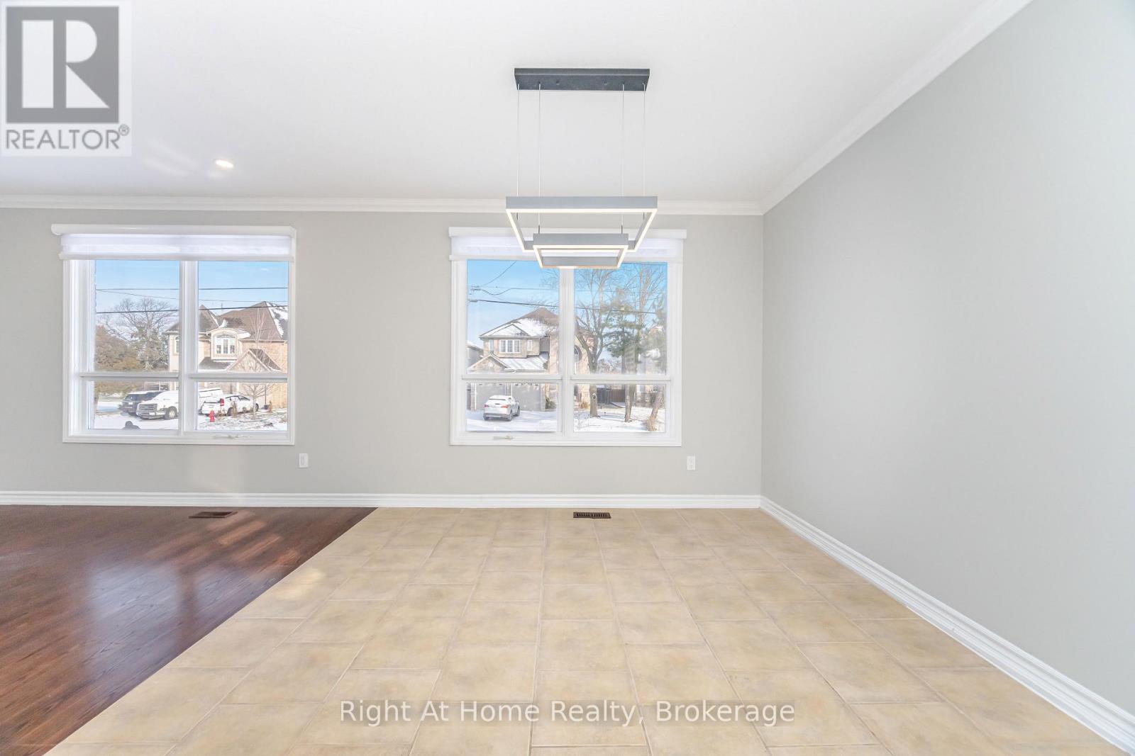 364 Red Oak Avenue, Hamilton, Ontario  L8E 2C3 - Photo 14 - X12634928