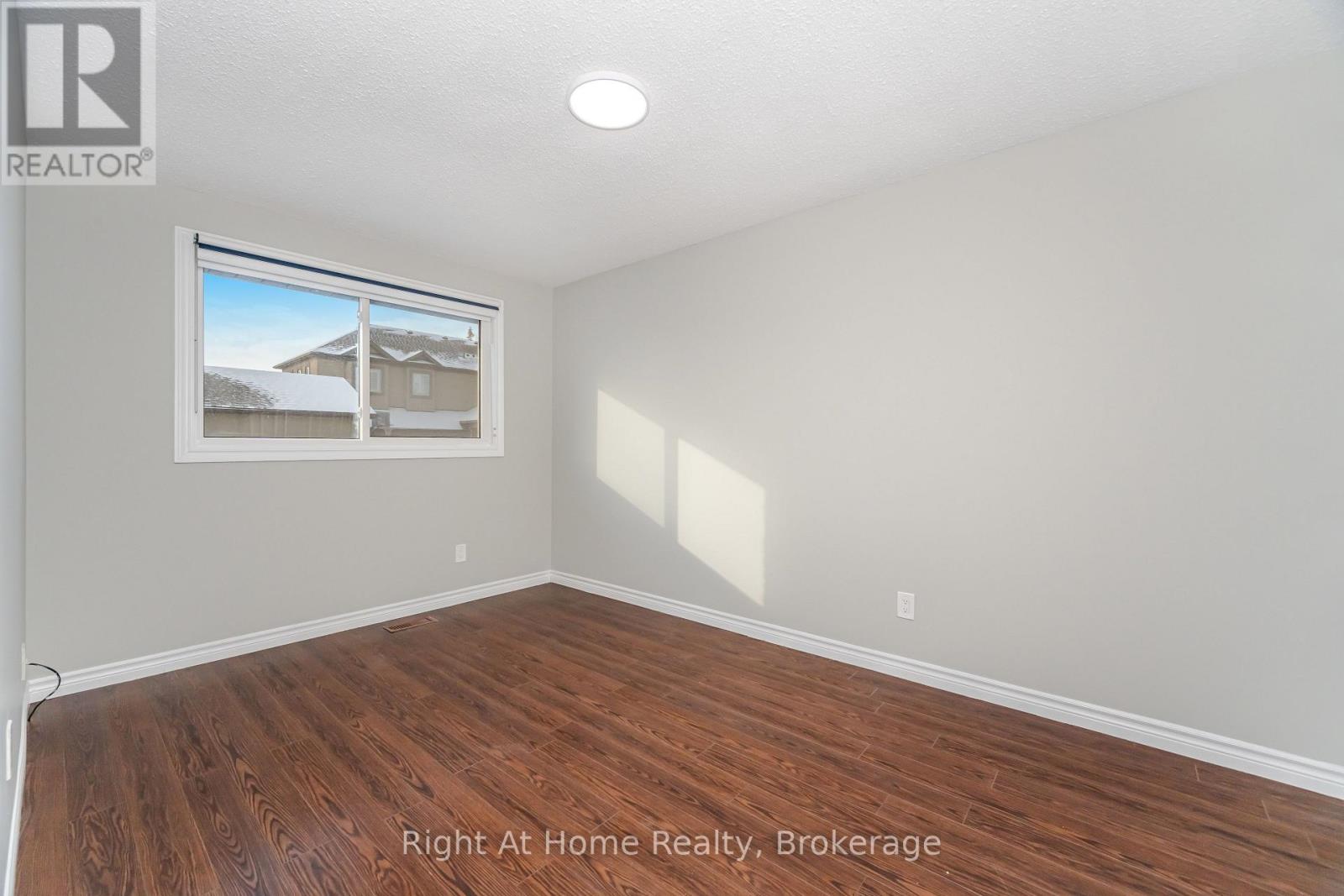 364 Red Oak Avenue, Hamilton, Ontario  L8E 2C3 - Photo 22 - X12634928