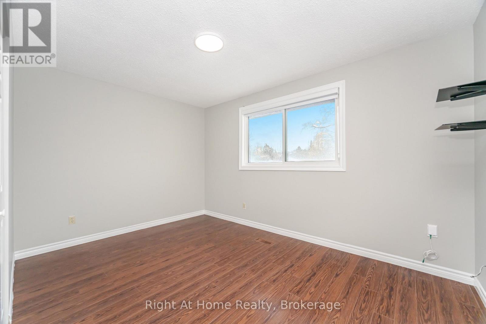 364 Red Oak Avenue, Hamilton, Ontario  L8E 2C3 - Photo 25 - X12634928