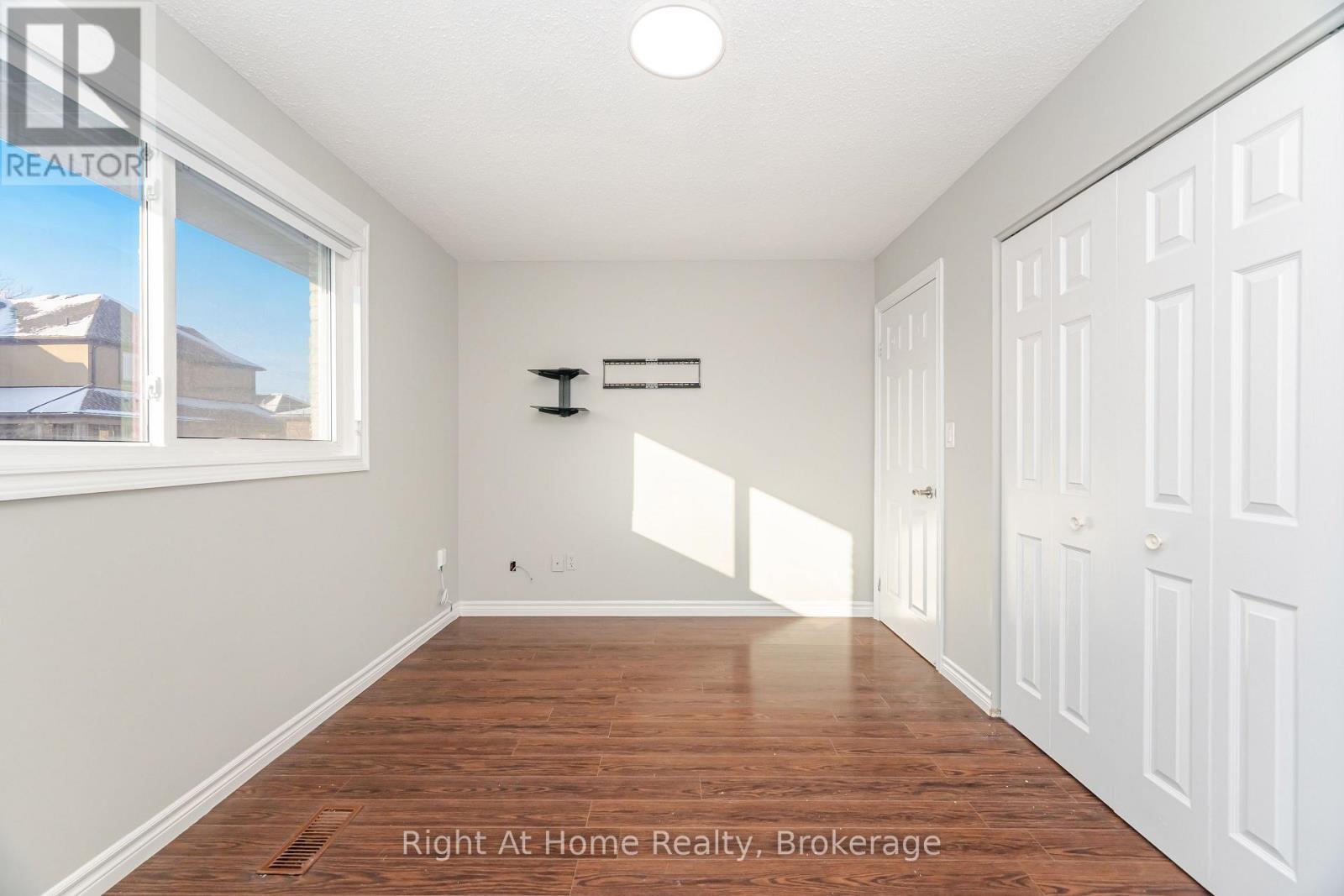 364 Red Oak Avenue, Hamilton, Ontario  L8E 2C3 - Photo 26 - X12634928