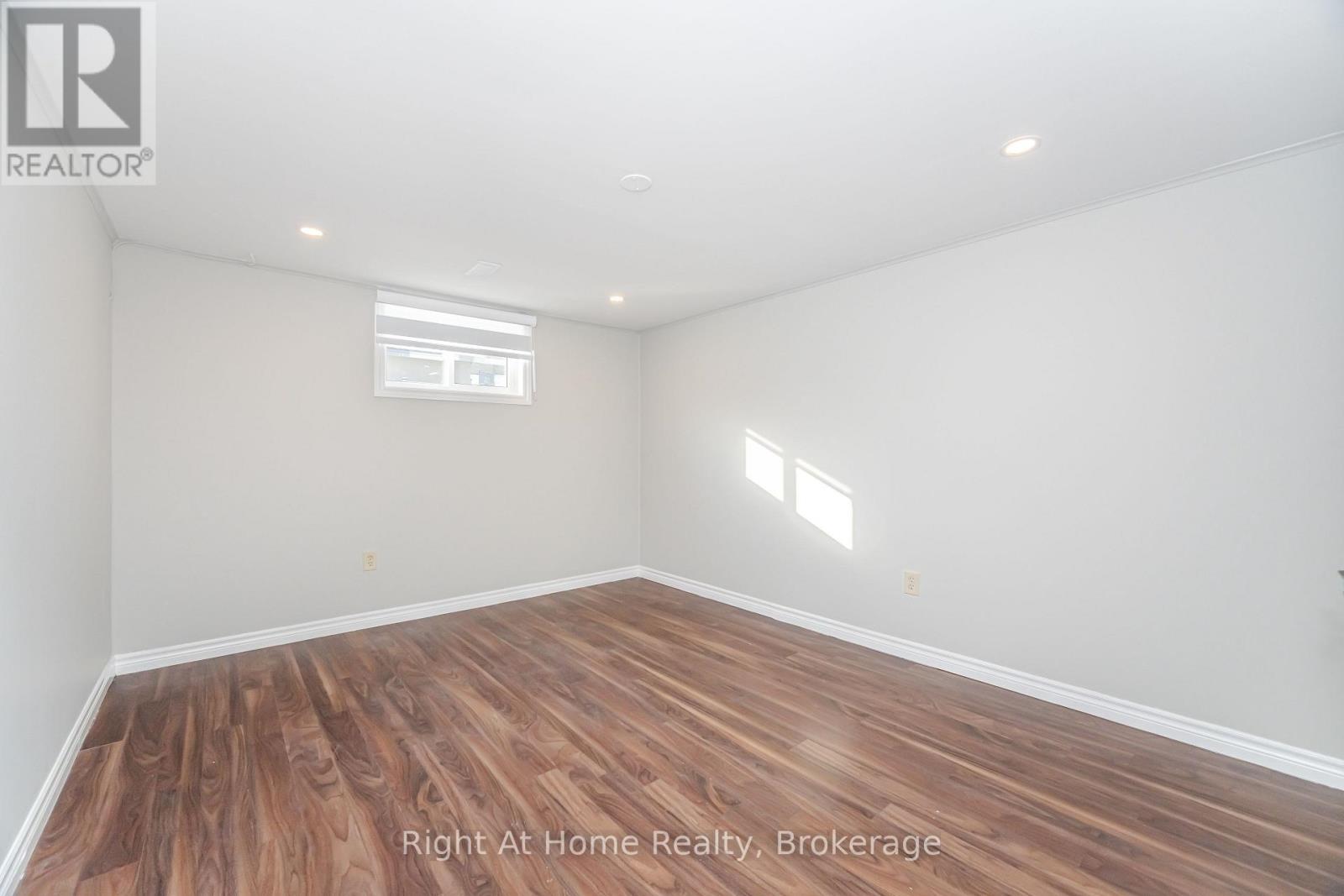 364 Red Oak Avenue, Hamilton, Ontario  L8E 2C3 - Photo 37 - X12634928