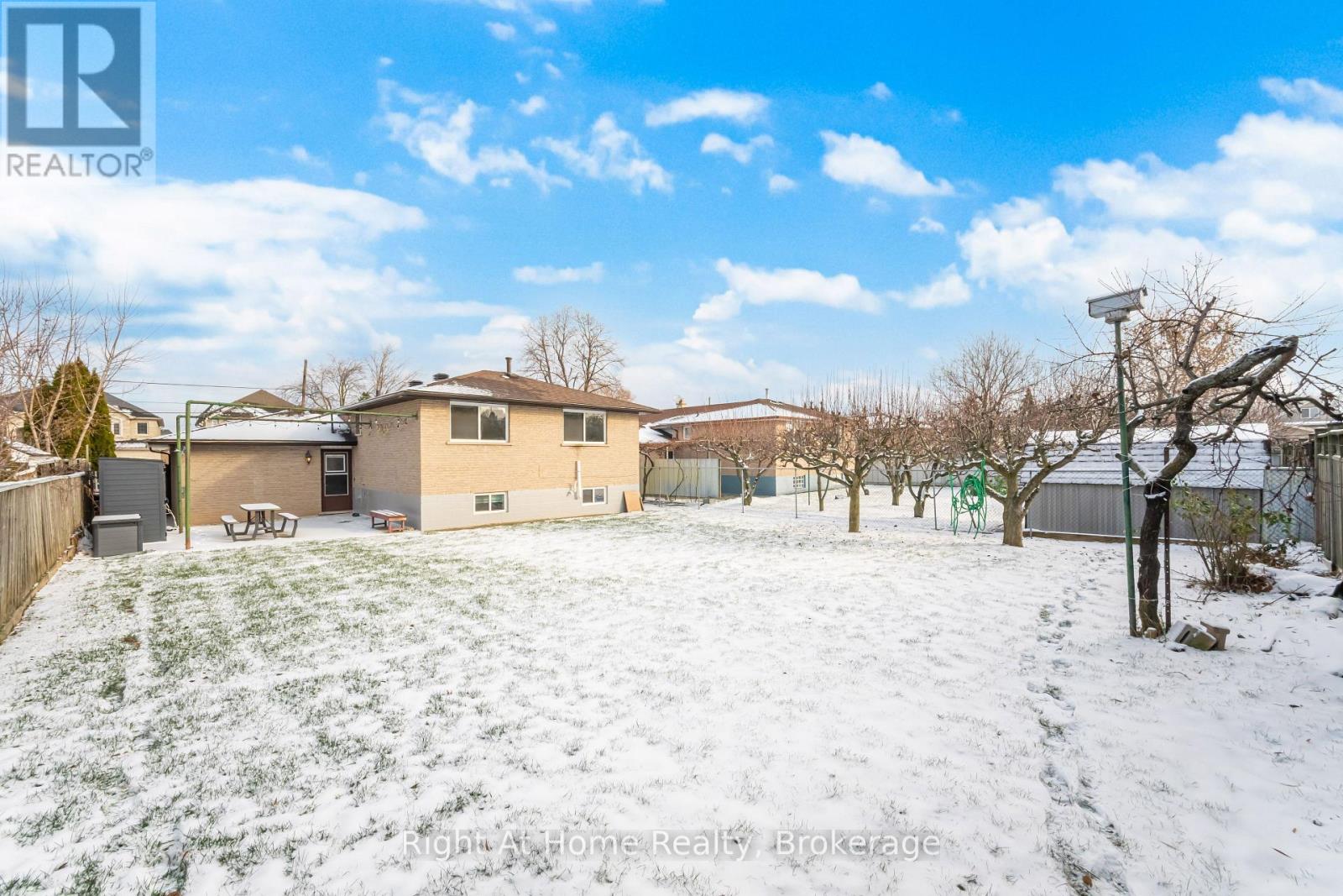 364 Red Oak Avenue, Hamilton, Ontario  L8E 2C3 - Photo 47 - X12634928