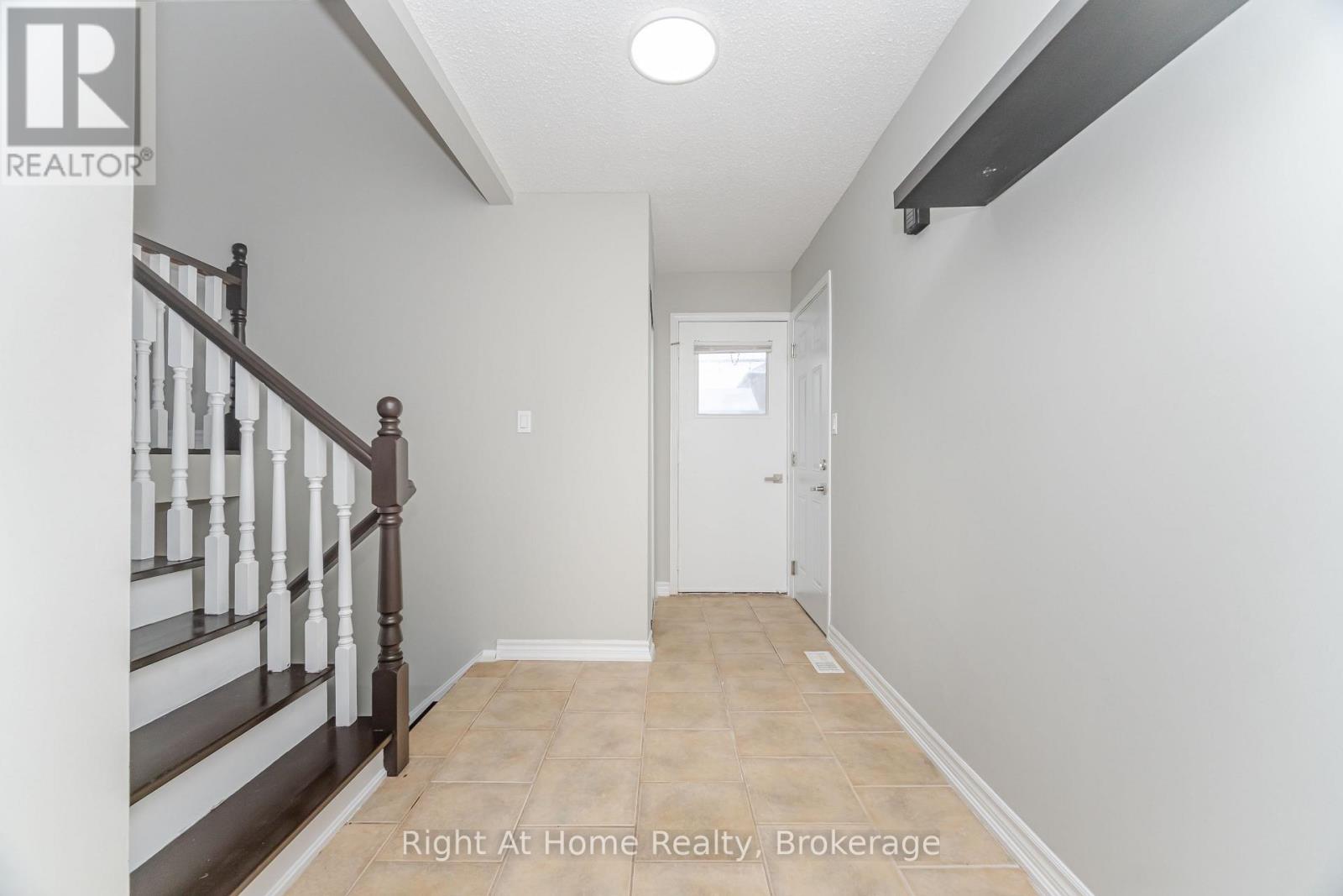 364 Red Oak Avenue, Hamilton, Ontario  L8E 2C3 - Photo 6 - X12634928