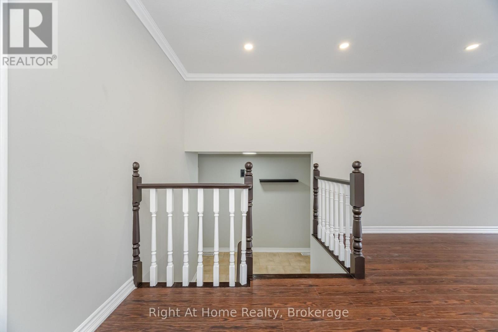 364 Red Oak Avenue, Hamilton, Ontario  L8E 2C3 - Photo 8 - X12634928