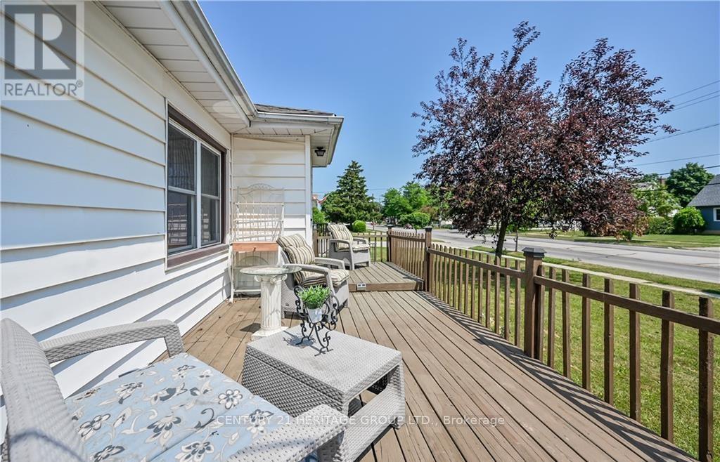 471 Geneva Street, St. Catharines, Ontario  L2N 2H4 - Photo 6 - X12279682