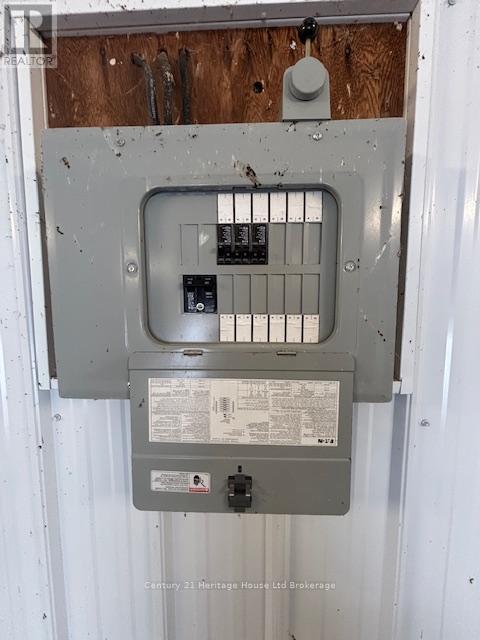 24 Dock Road, Norfolk, Ontario  N0E 1G0 - Photo 7 - X12635076