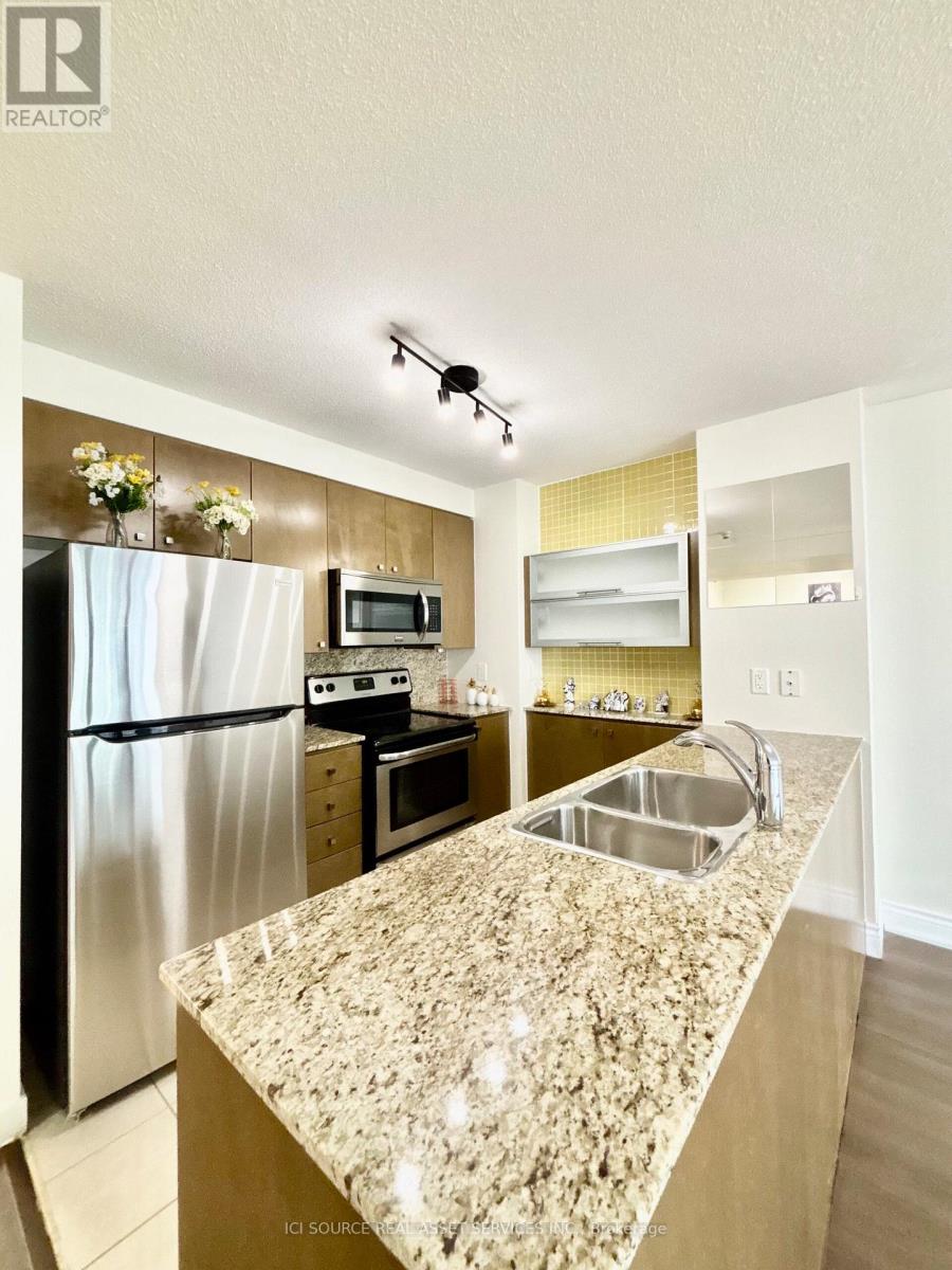 4908 - 11 Brunel Court, Toronto, Ontario  M5V 3Y3 - Photo 6 - C12593766