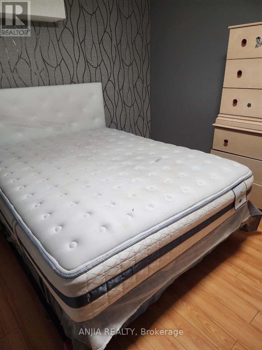 Bsmt - 81 Brimstone Crescent, Toronto, Ontario  M1V 3C8 - Photo 7 - E12634788