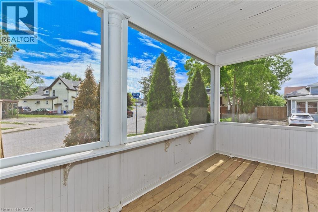 4743 Ryerson Crescent, Niagara Falls, Ontario  L2E 1E6 - Photo 3 - 40794032