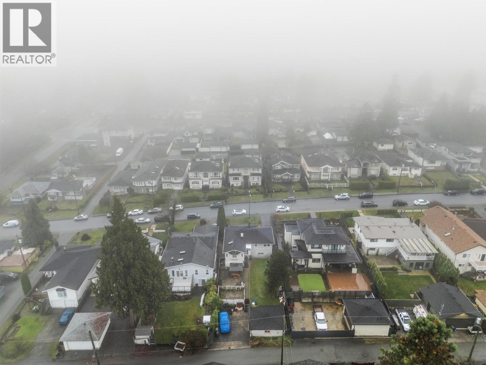 8255 18th Avenue, Burnaby, British Columbia  V3N 1K4 - Photo 37 - R3073851