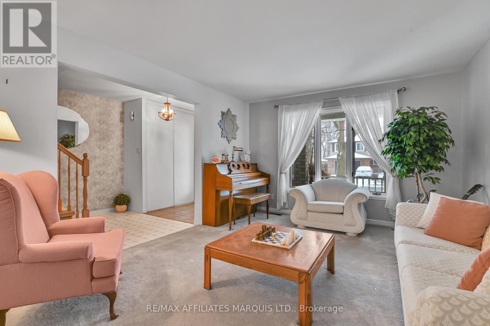 1408 Holy Cross Boulevard, Cornwall, Ontario K6H 6Z4 - Photo 6 - X12635070