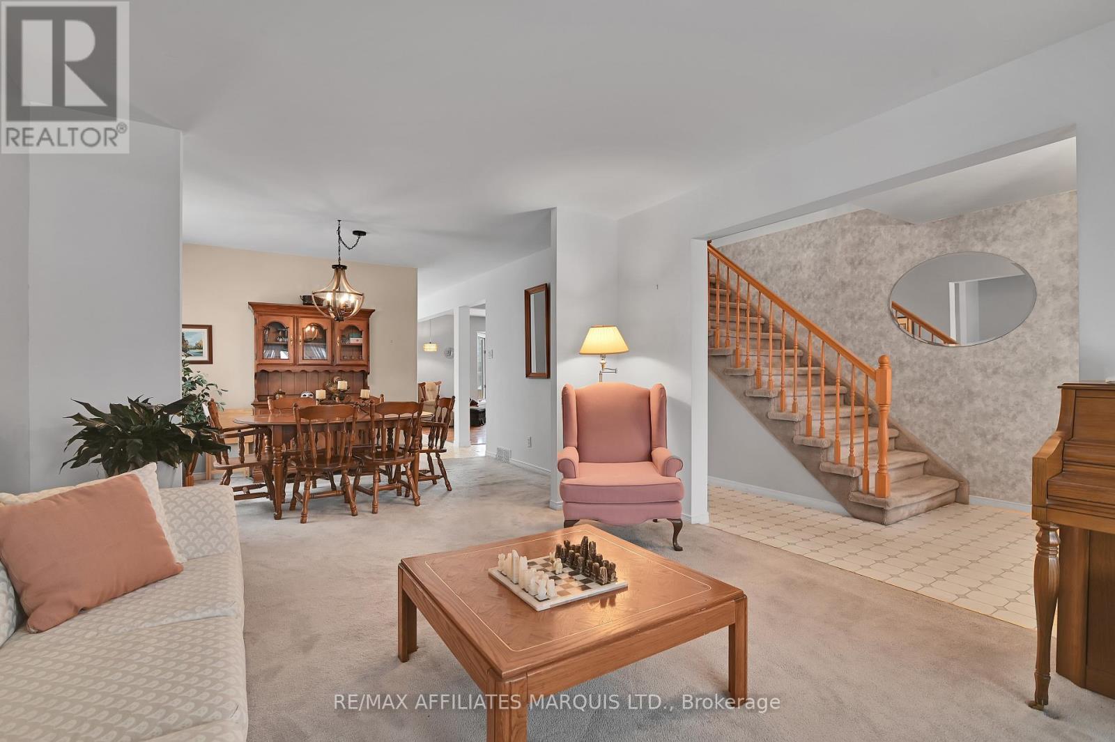 1408 Holy Cross Boulevard, Cornwall, Ontario K6H 6Z4 - Photo 7 - X12635070