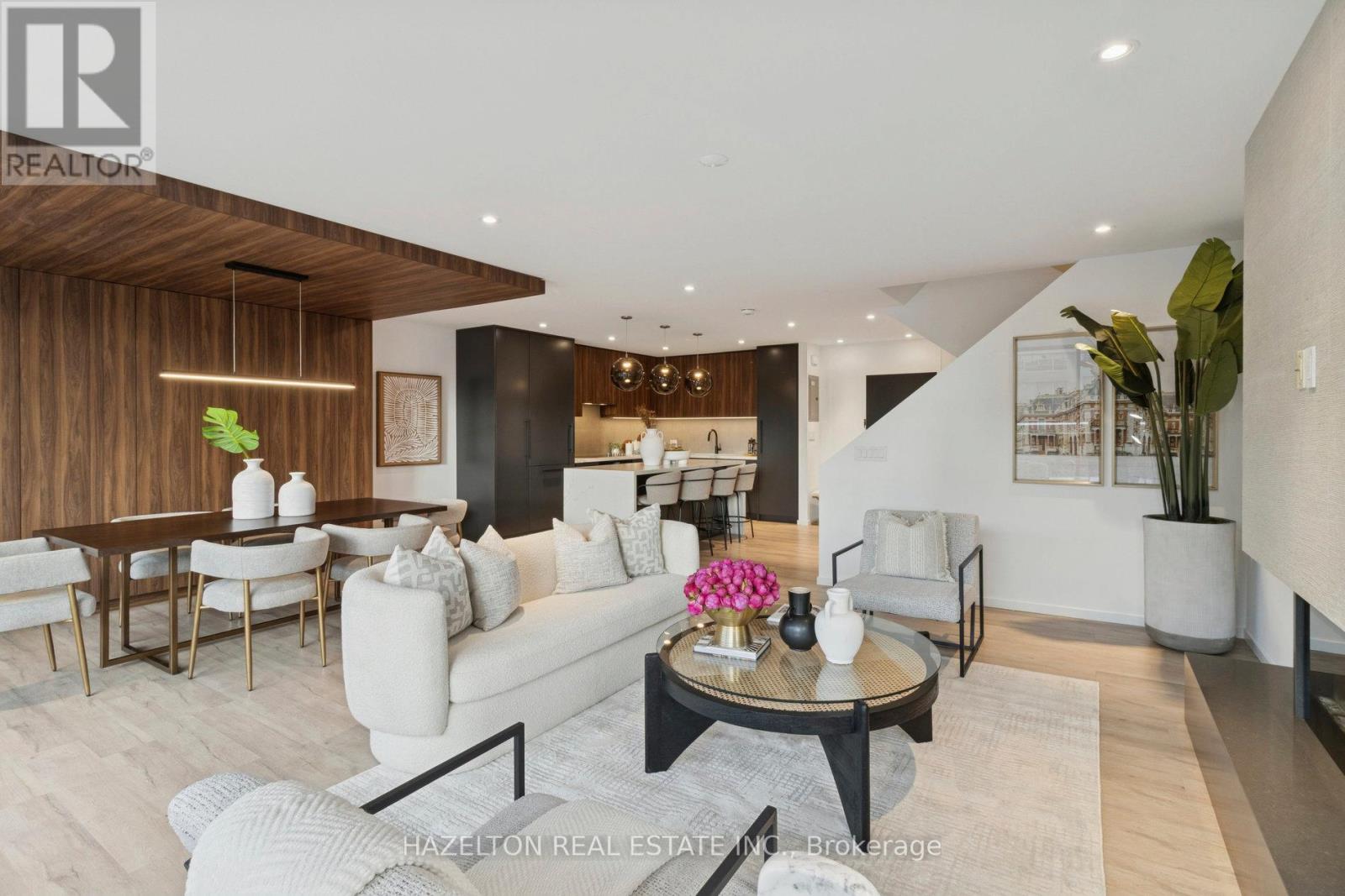 405 - 55A AVENUE ROAD, Toronto, Ontario