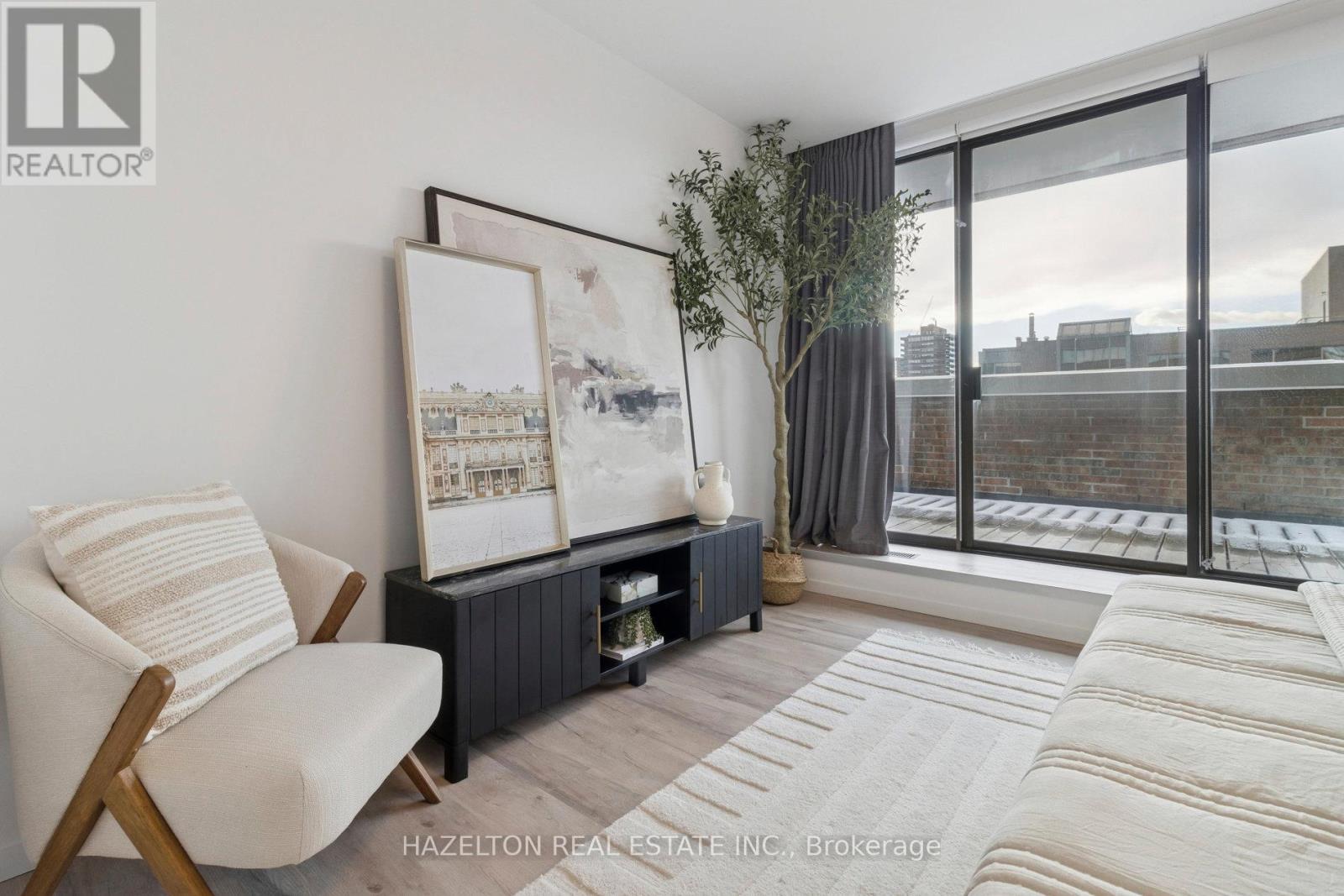 405 - 55a Avenue Road, Toronto, Ontario  M5R 3L2 - Photo 17 - C12634920