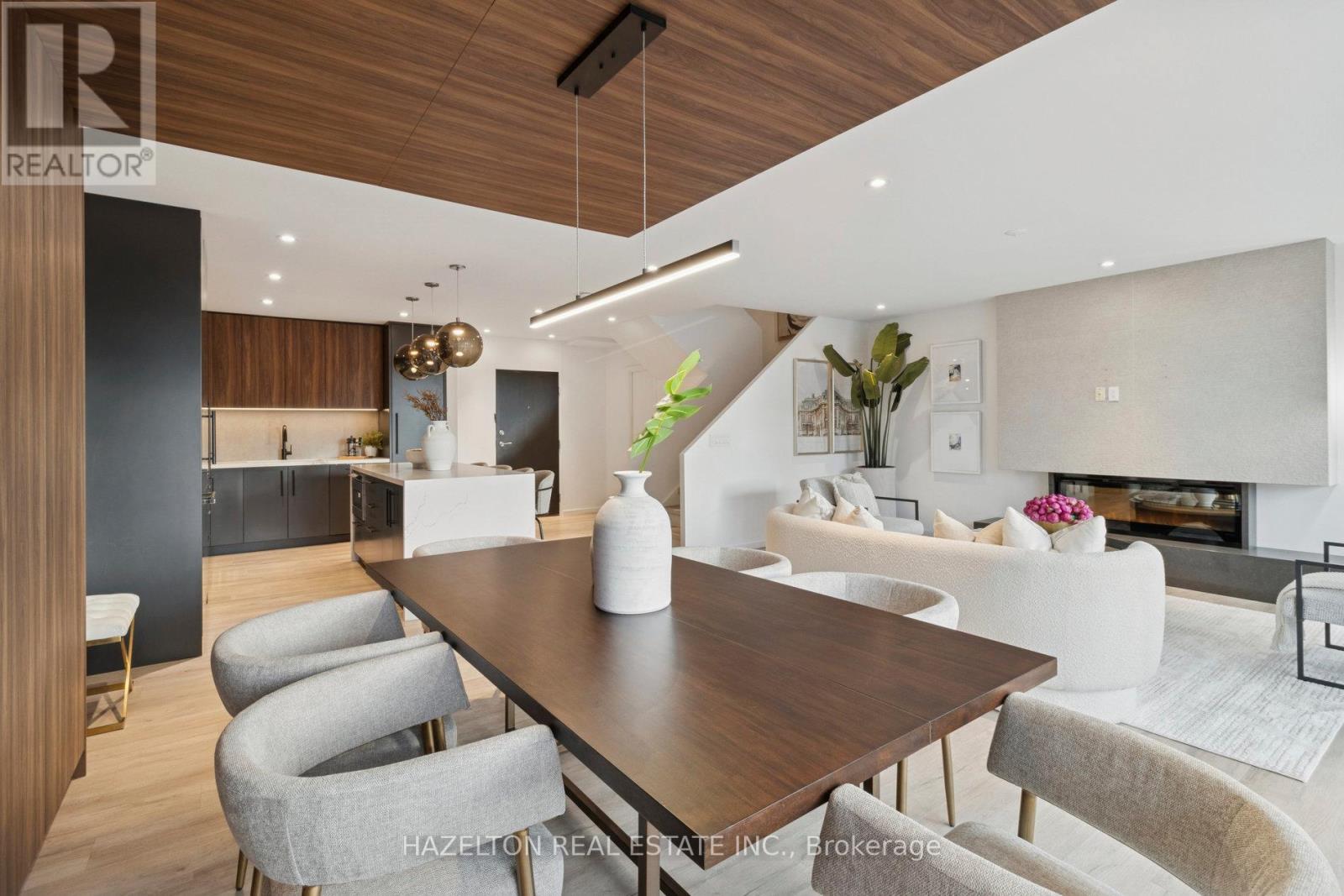 405 - 55a Avenue Road, Toronto, Ontario  M5R 3L2 - Photo 3 - C12634920