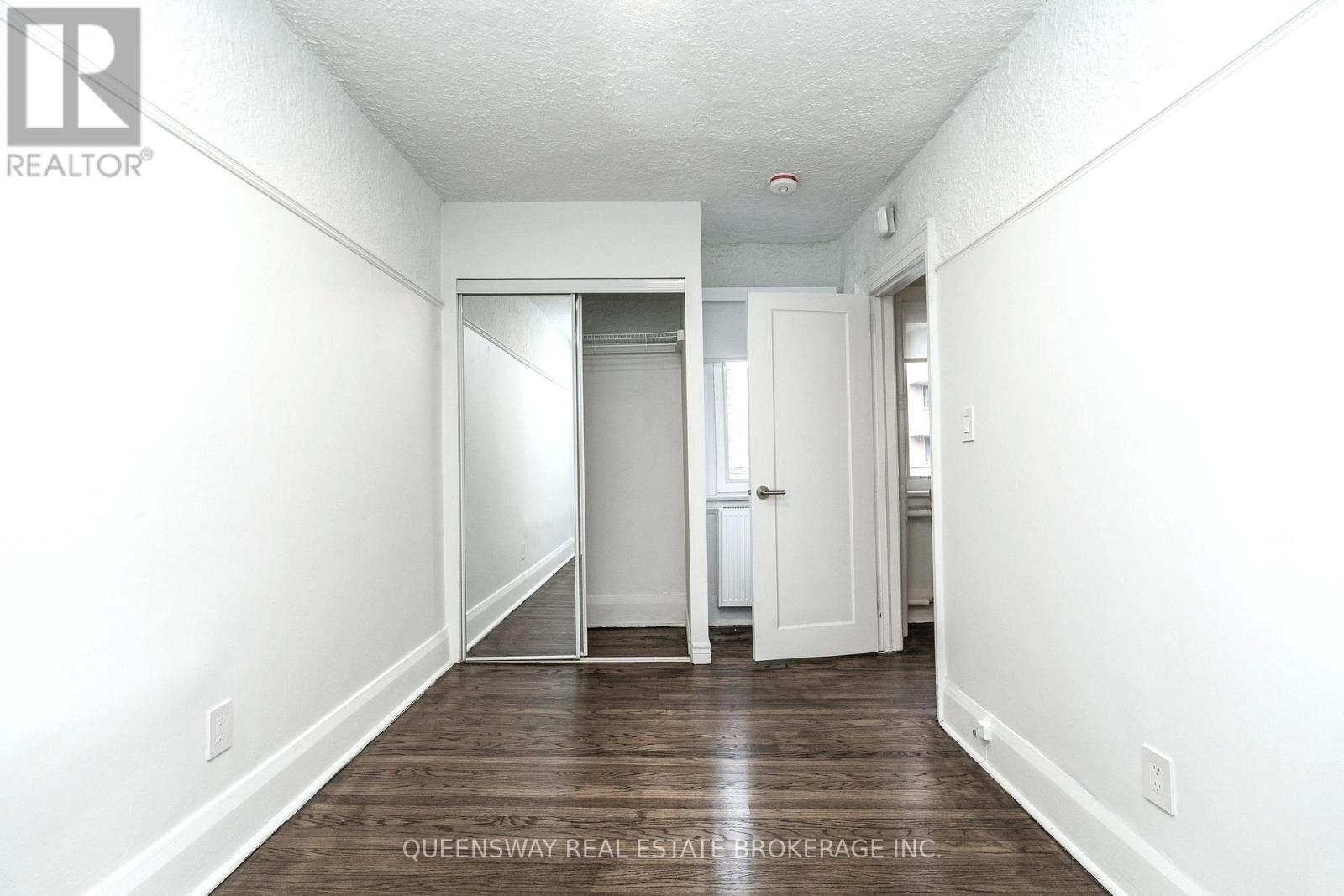 18 - 100 Vaughan Road, Toronto, Ontario  M6C 2M1 - Photo 7 - C12634968