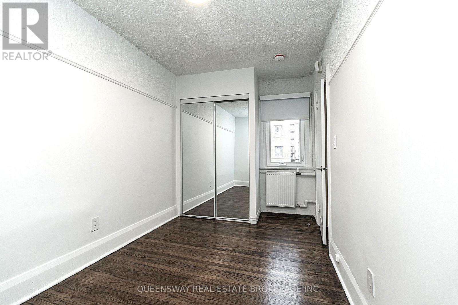 18 - 100 Vaughan Road, Toronto, Ontario  M6C 2M1 - Photo 8 - C12634968