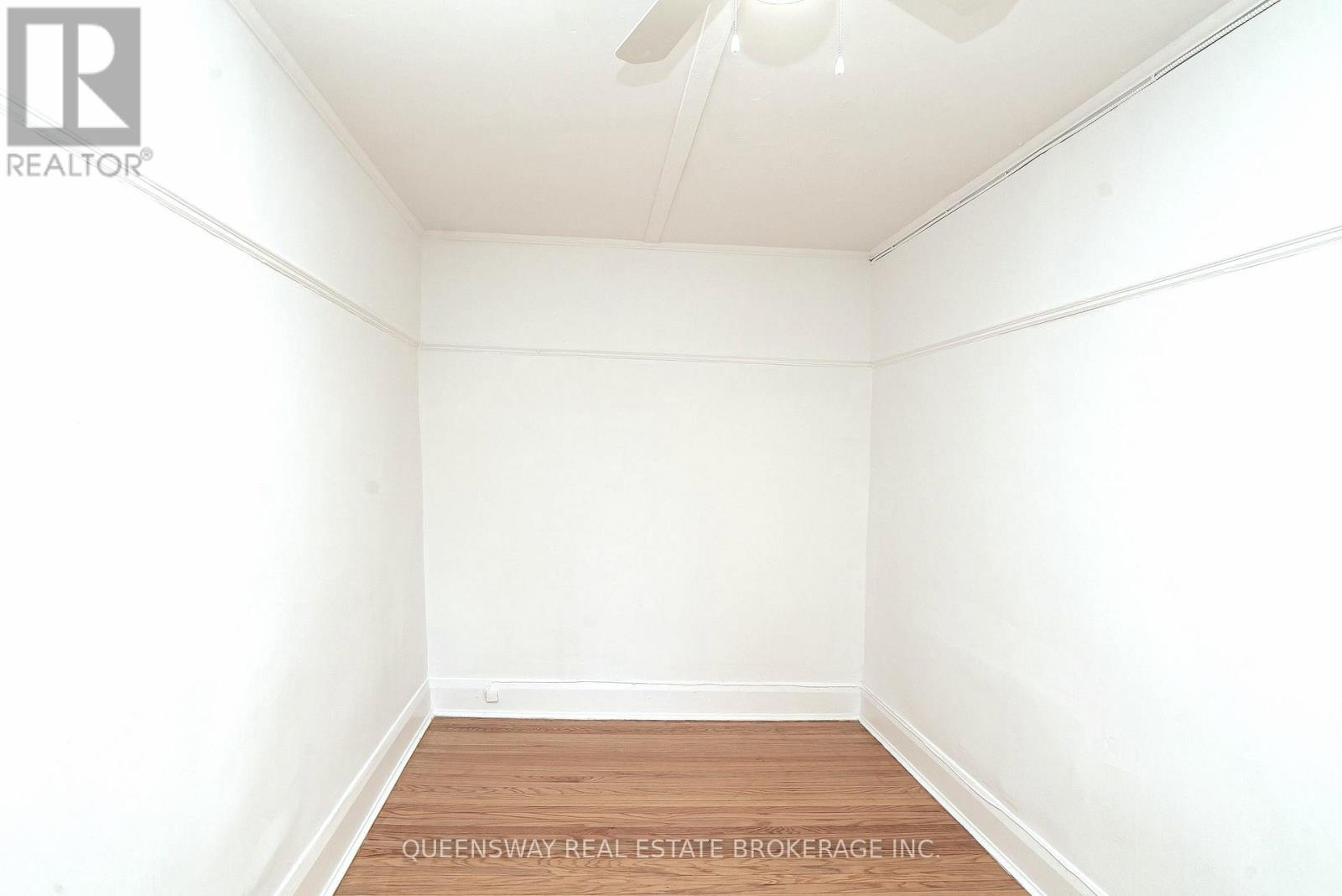 17 - 100 Vaughan Road, Toronto, Ontario  M6C 2M1 - Photo 8 - C12634970