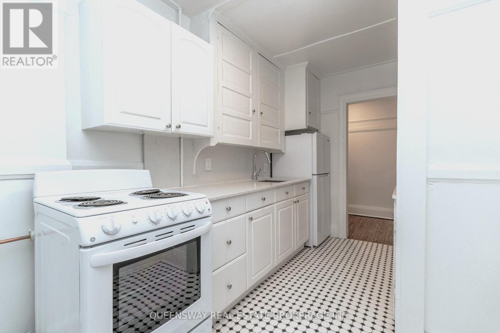 1 - 100 Vaughan Road, Toronto, Ontario  M6C 2M1 - Photo 7 - C12634972