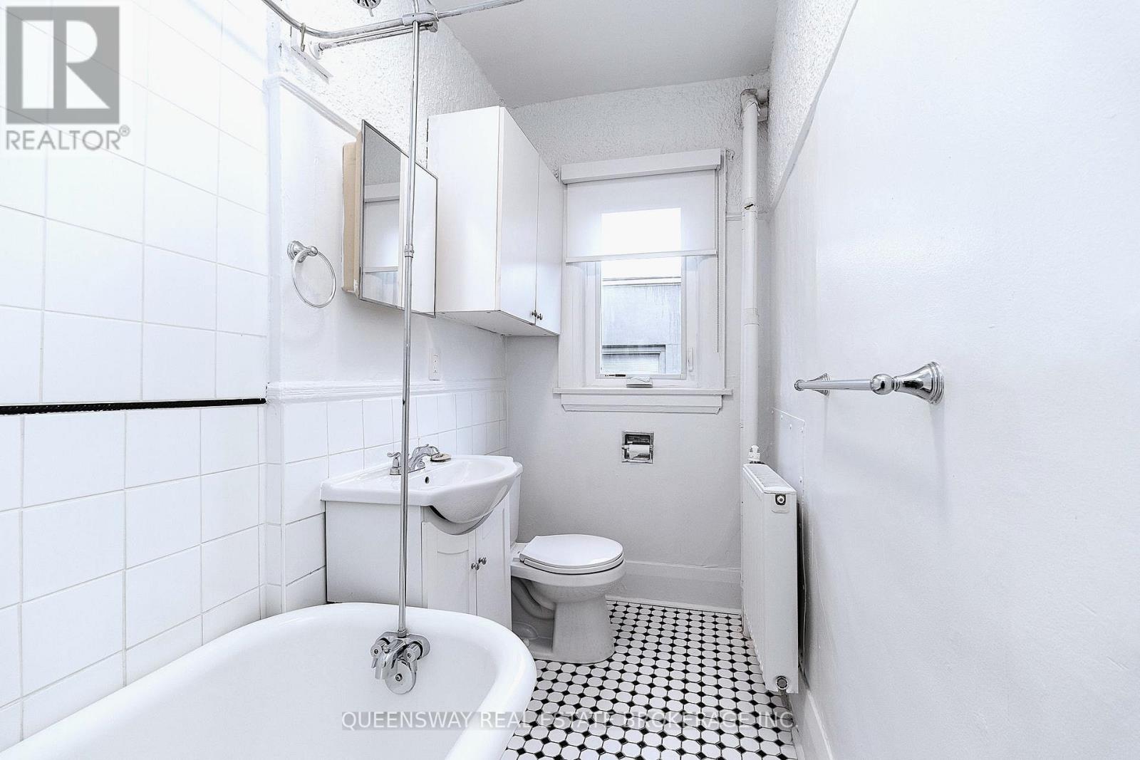 27 - 100 Vaughan Road, Toronto, Ontario  M6C 2M1 - Photo 10 - C12634974