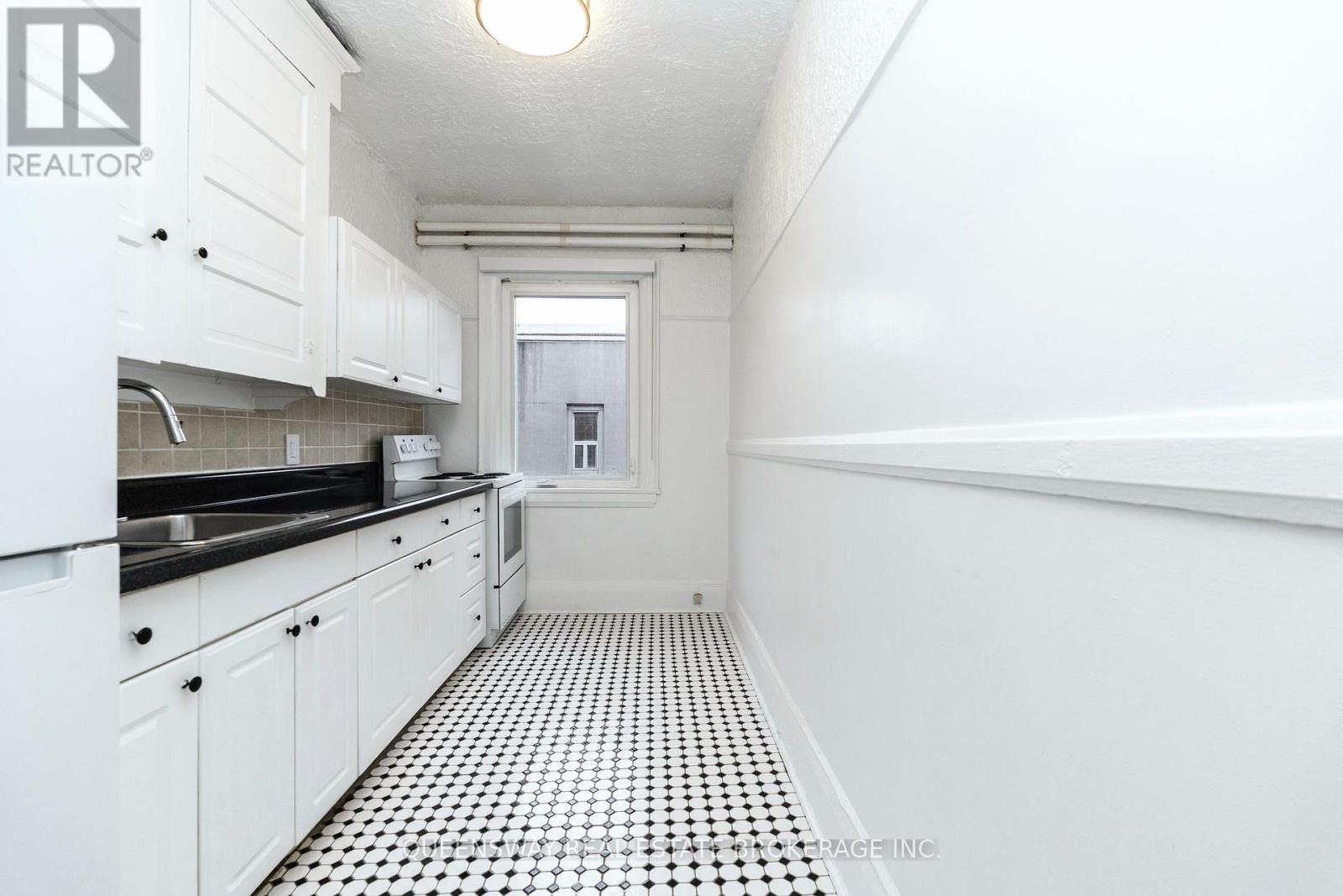 27 - 100 Vaughan Road, Toronto, Ontario  M6C 2M1 - Photo 5 - C12634974