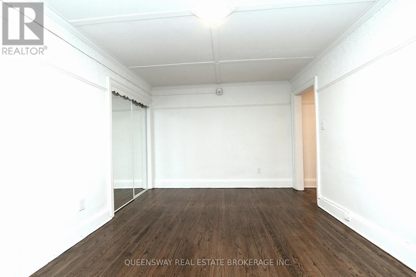 11 - 100 VAUGHAN ROAD, Toronto, Ontario