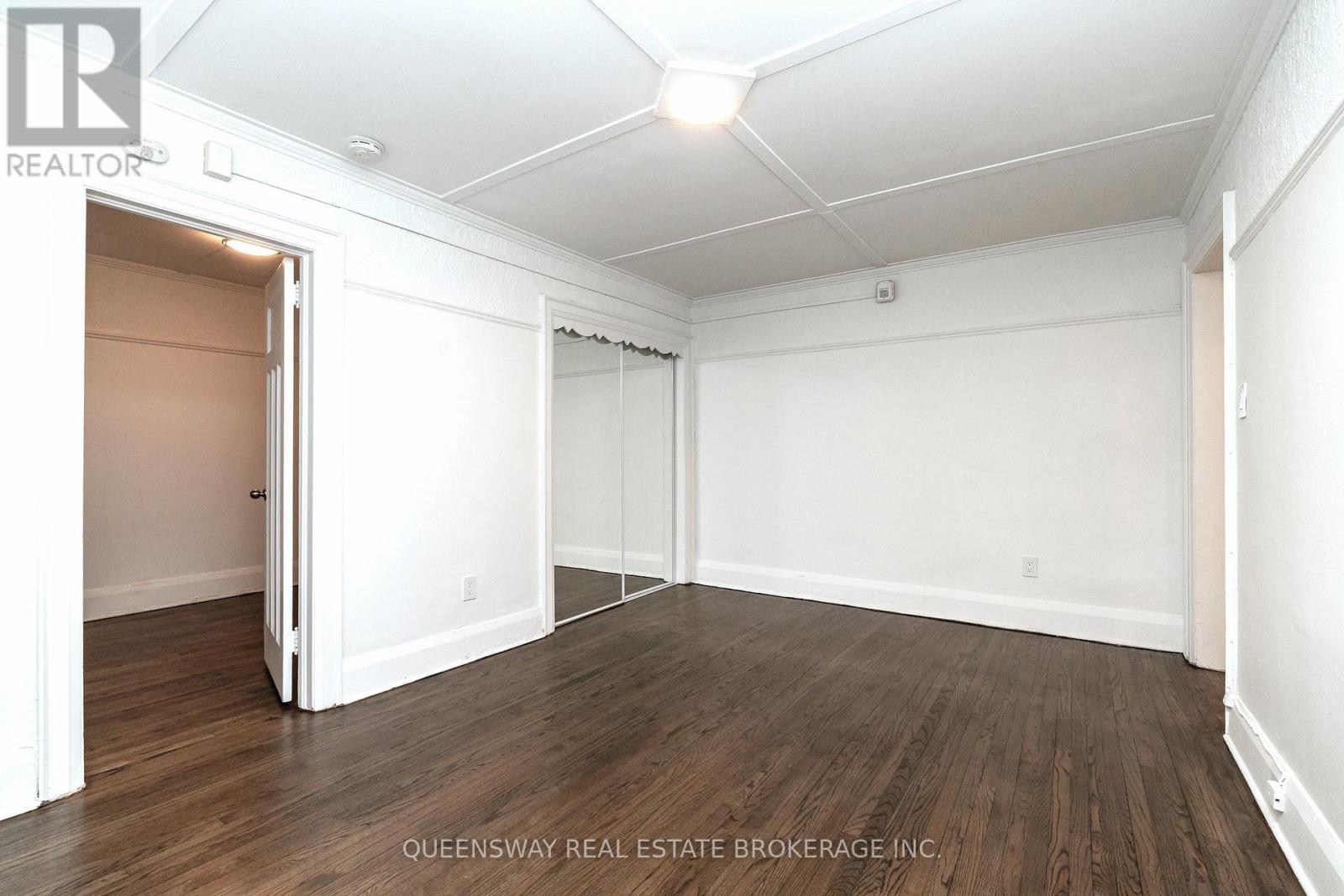 11 - 100 Vaughan Road, Toronto, Ontario  M6C 2M1 - Photo 2 - C12634978