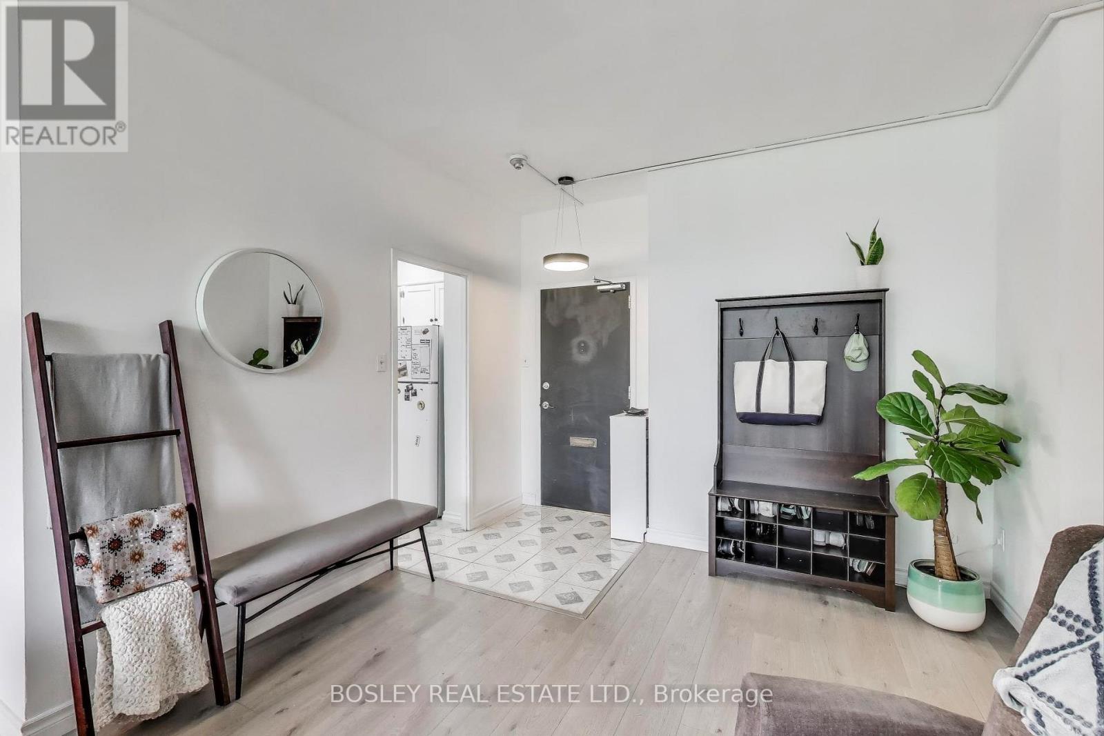 111 - 10 Parkway Forest Drive, Toronto, Ontario  M2J 1L3 - Photo 8 - C12634998