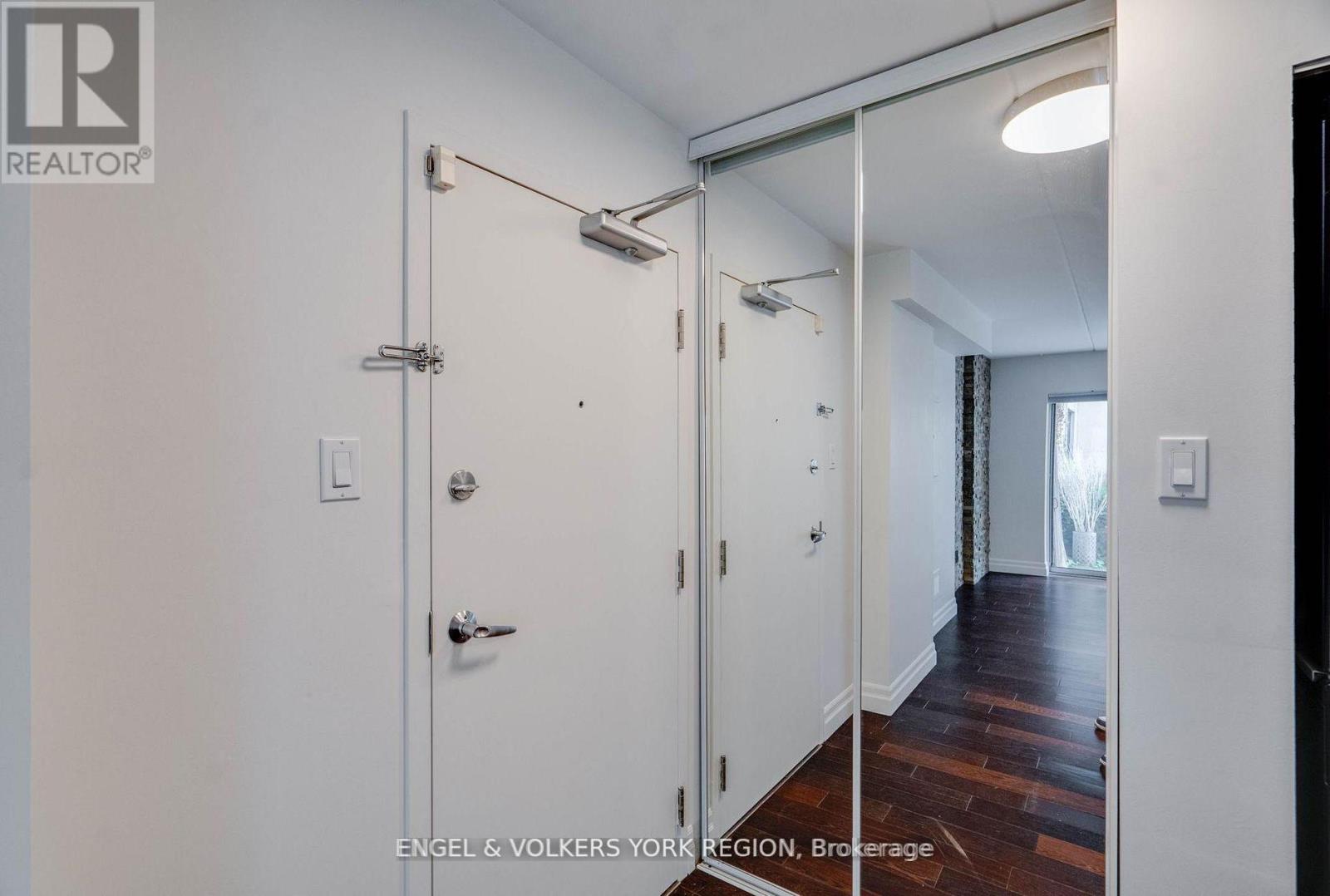 203 - 1174 Yonge Street, Toronto, Ontario  M4W 2L9 - Photo 6 - C12635044