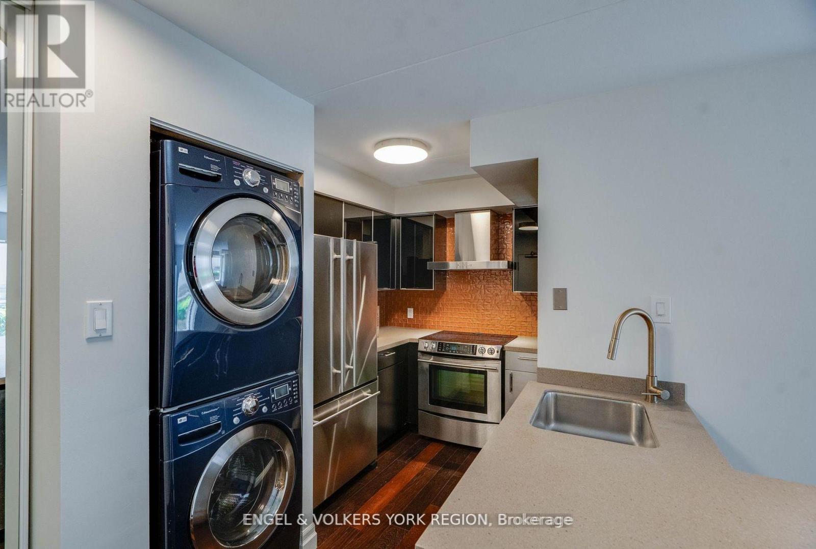 203 - 1174 Yonge Street, Toronto, Ontario  M4W 2L9 - Photo 8 - C12635044